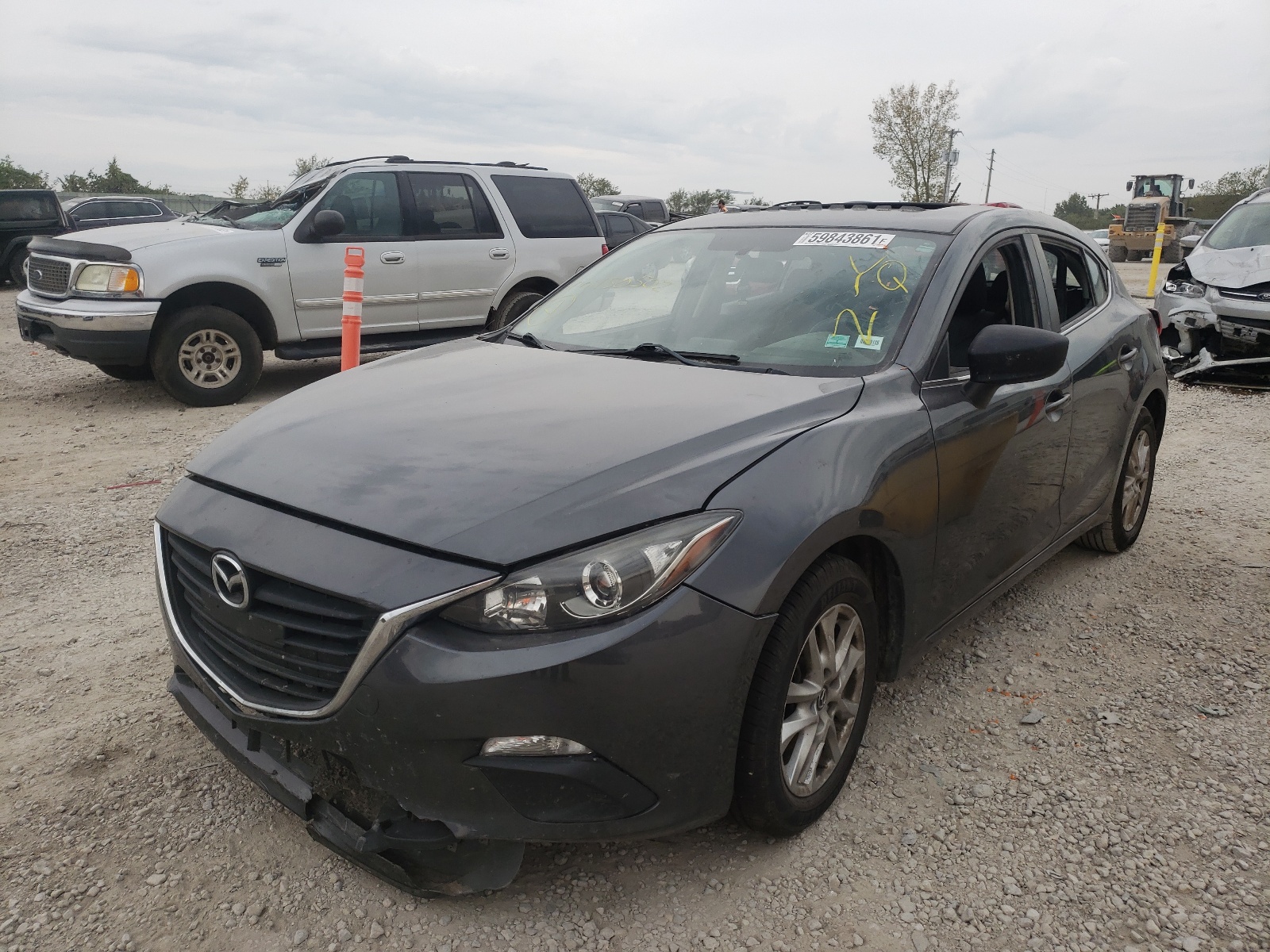 Photo 2 from auction – 2014 MAZDA 3 TOURING with VIN JM1BM1L78E1150502