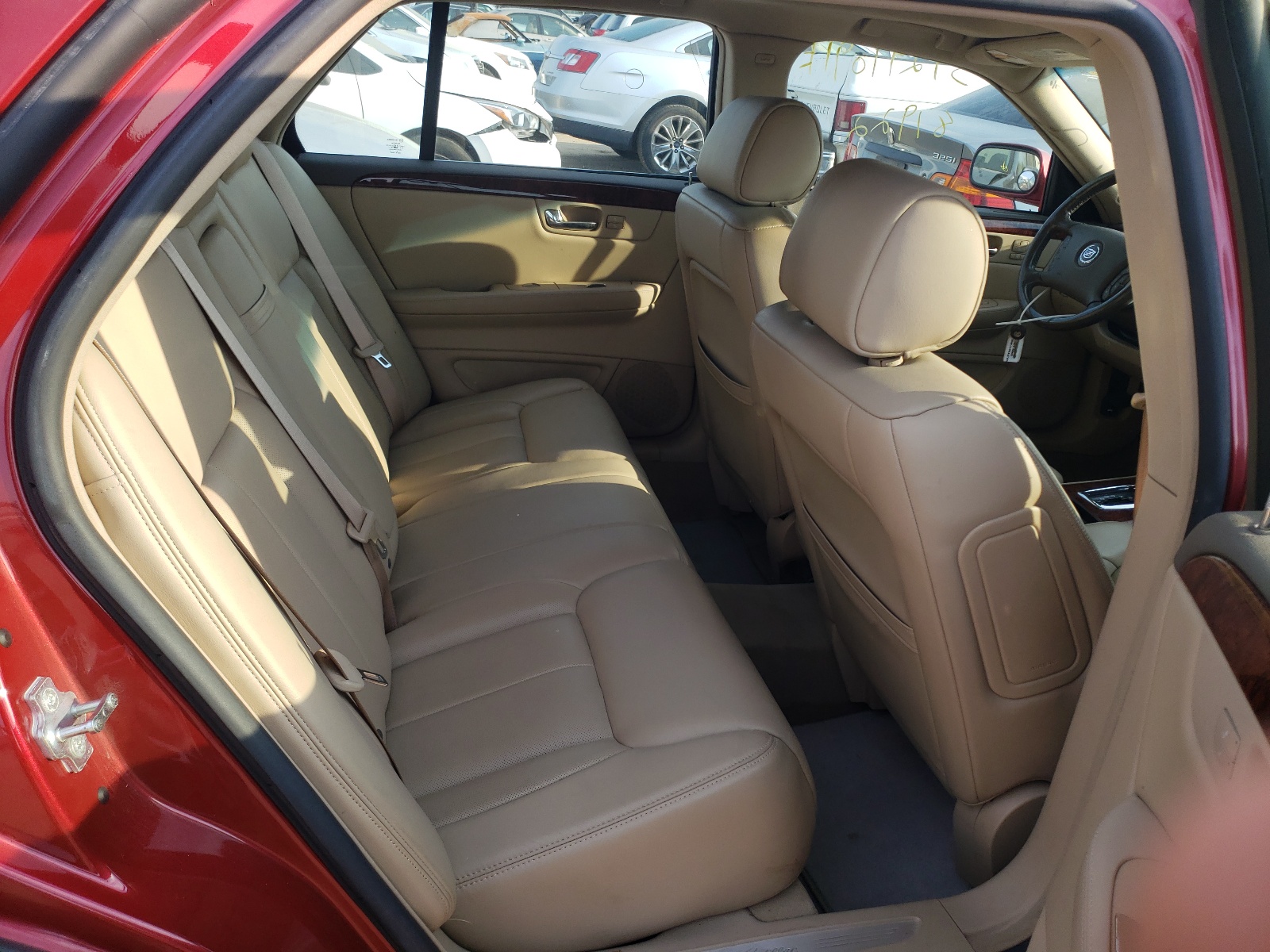 Photo 6 from auction – 2006 CADILLAC DTS with VIN 1G6KD57Y16U141623
