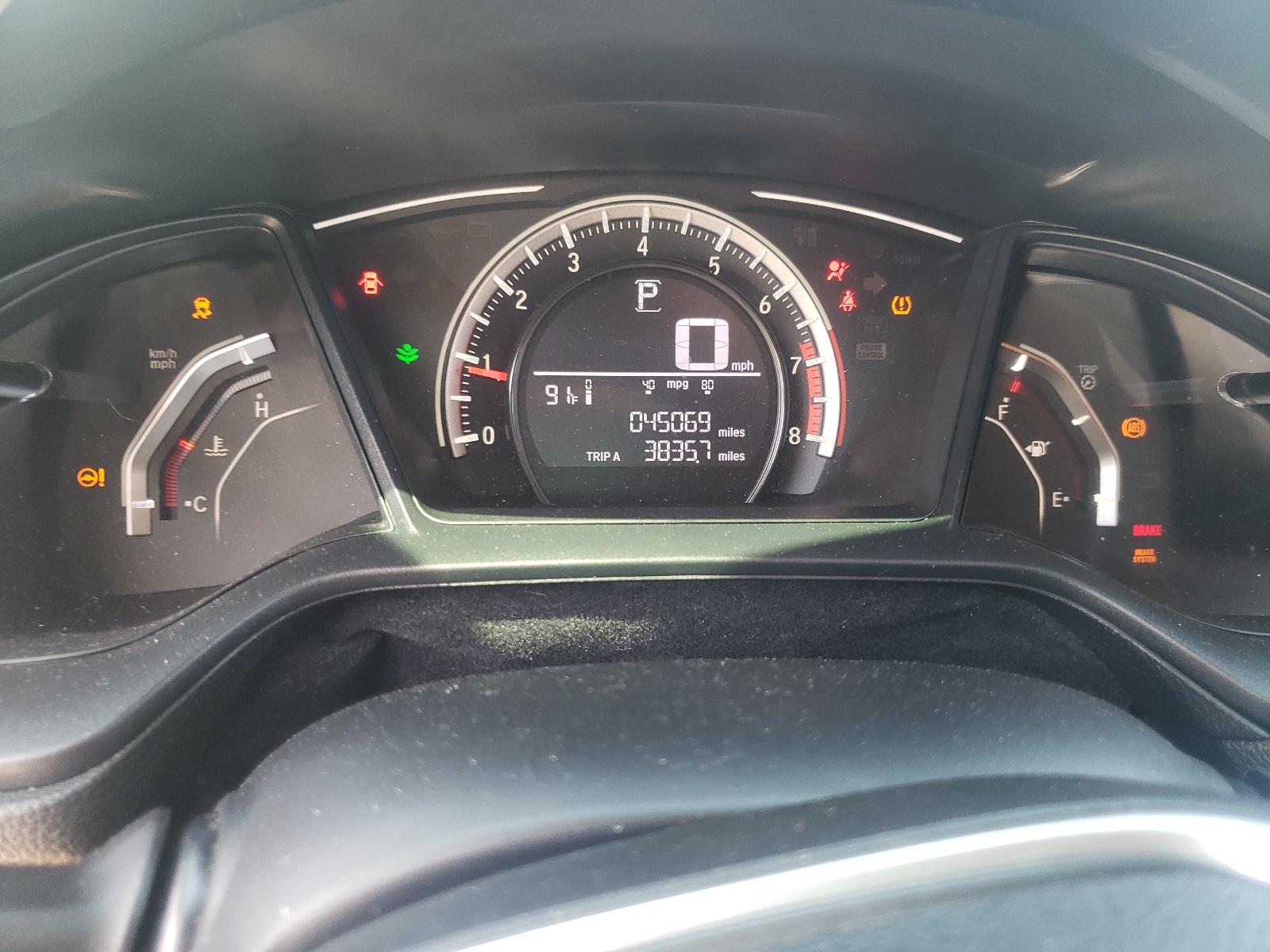 Photo 8 from auction – 2017 HONDA CIVIC LX with VIN 2HGFC2F50HH546483