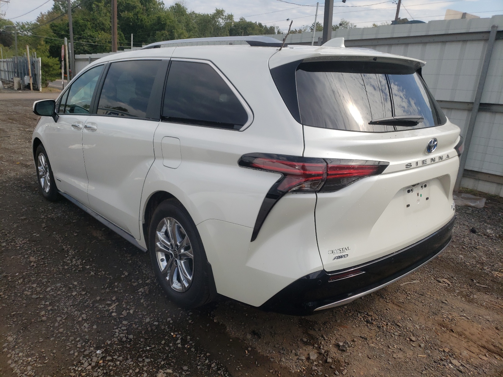 Photo 3 from auction – 2021 TOYOTA SIENNA LIM with VIN 5TDESKFC5MS026741