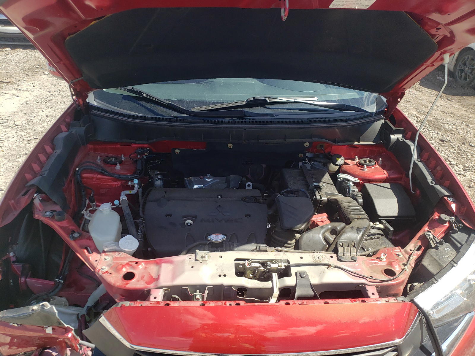 Photo 7 from auction – 2016 MITSUBISHI OUTLANDER with VIN JA4AP4AW2GZ047976
