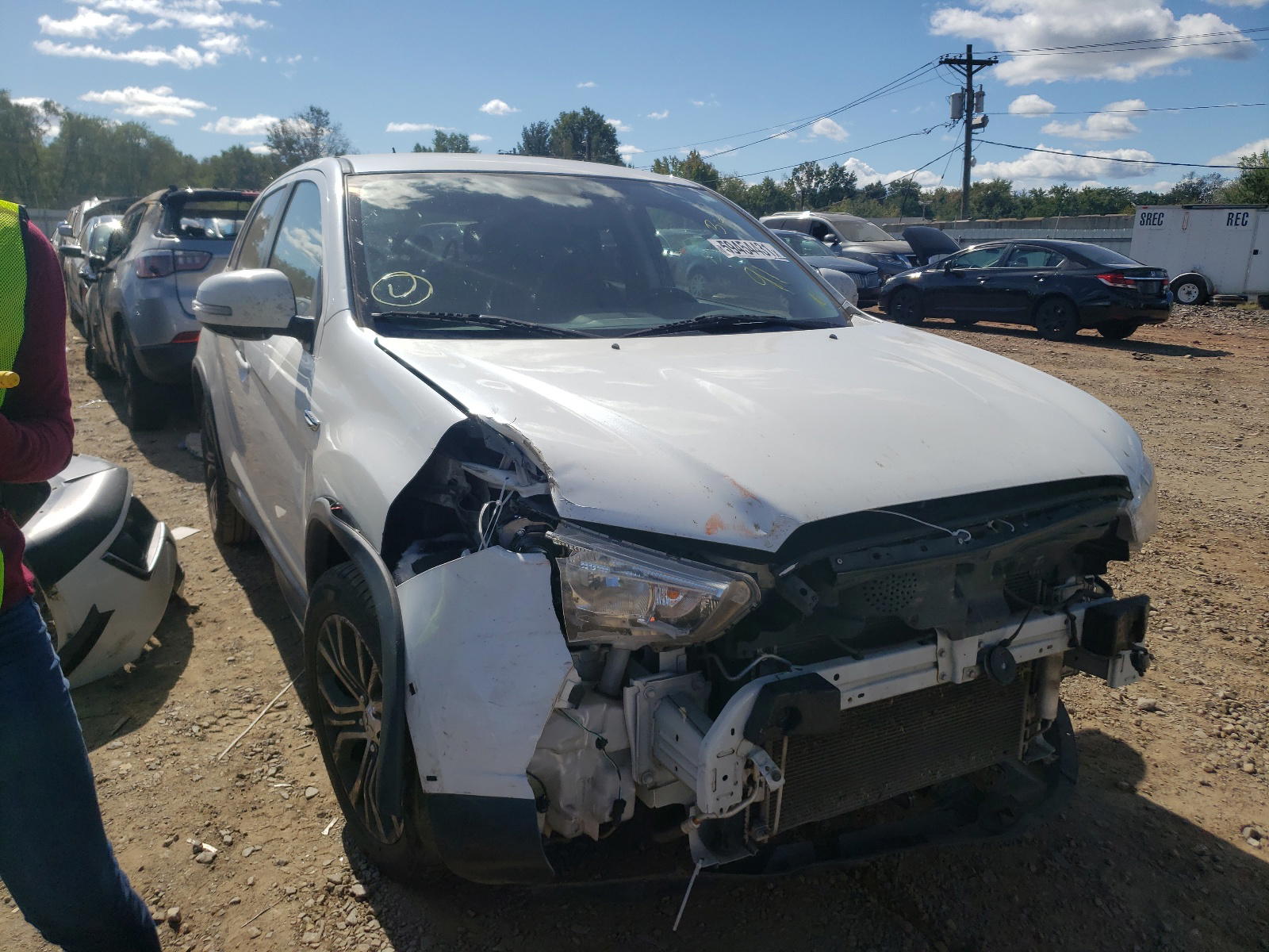 MITSUBISHI OUTLANDER 2016 with VIN JA4AR3AU0GZ035134 - Photo from auction