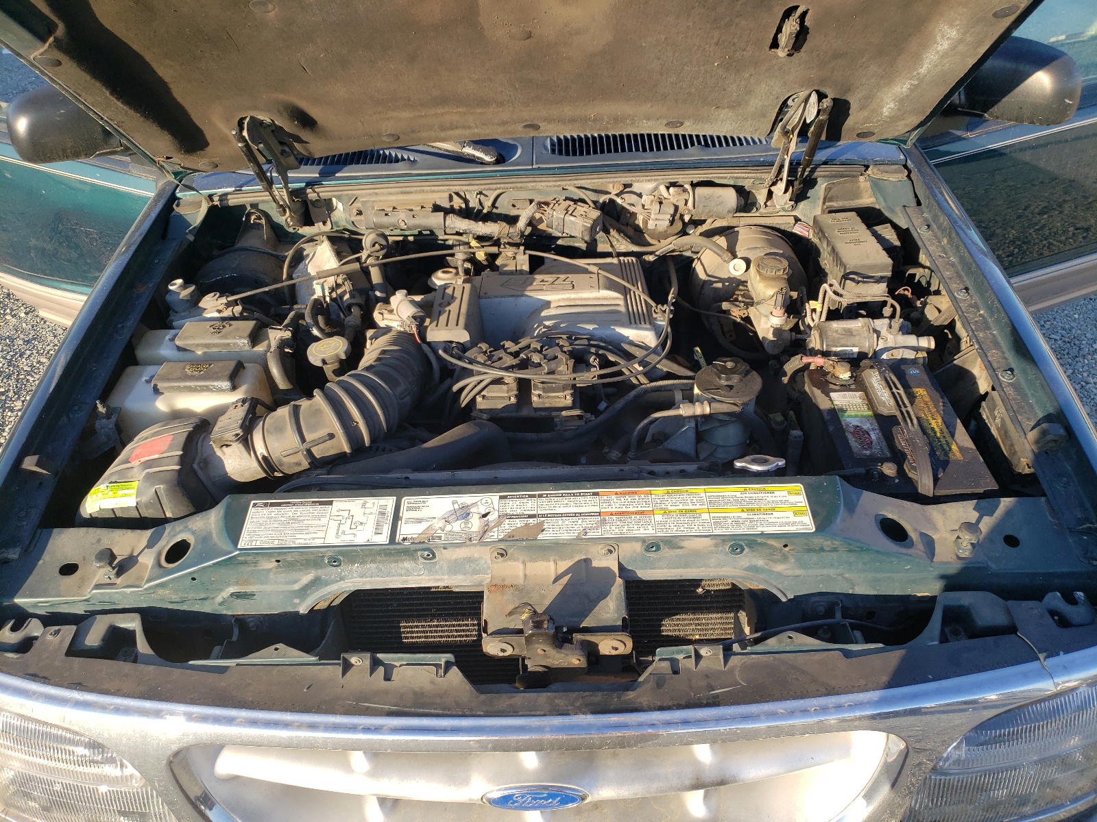 Photo 7 from auction – 1997 FORD EXPLORER with VIN 1FMDU35P9VUB48253