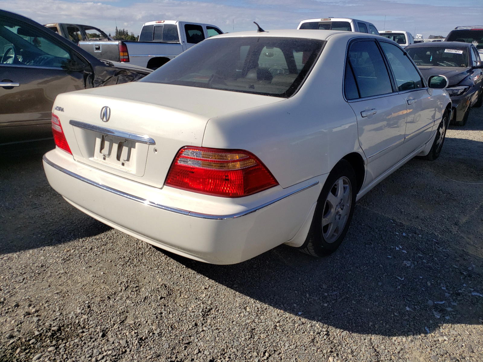 Photo 4 from auction – 2002 ACURA 3.5RL with VIN JH4KA96582C010174