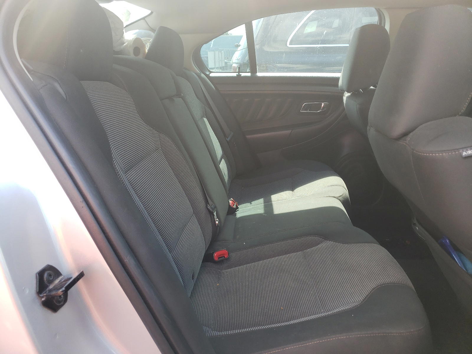 Photo 6 from auction – 2010 FORD TAURUS SEL with VIN 1FAHP2EW9AG112074