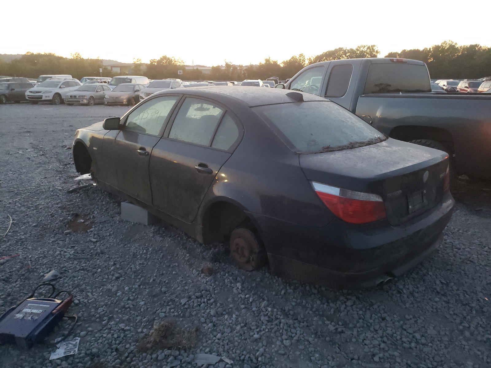 Photo 3 from auction – 2004 BMW 545 I with VIN WBANB33504B111096