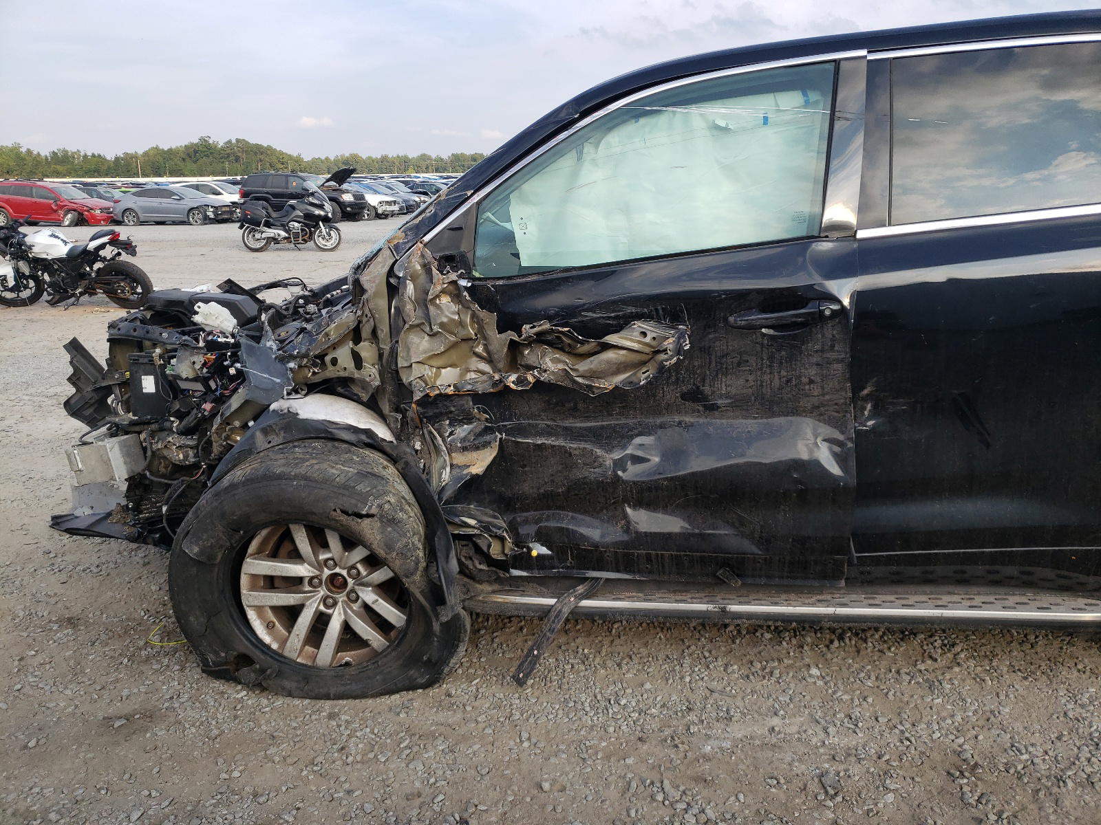 Photo 10 from auction – 2016 TOYOTA HIGHLANDER with VIN 5TDBKRFH6GS282799