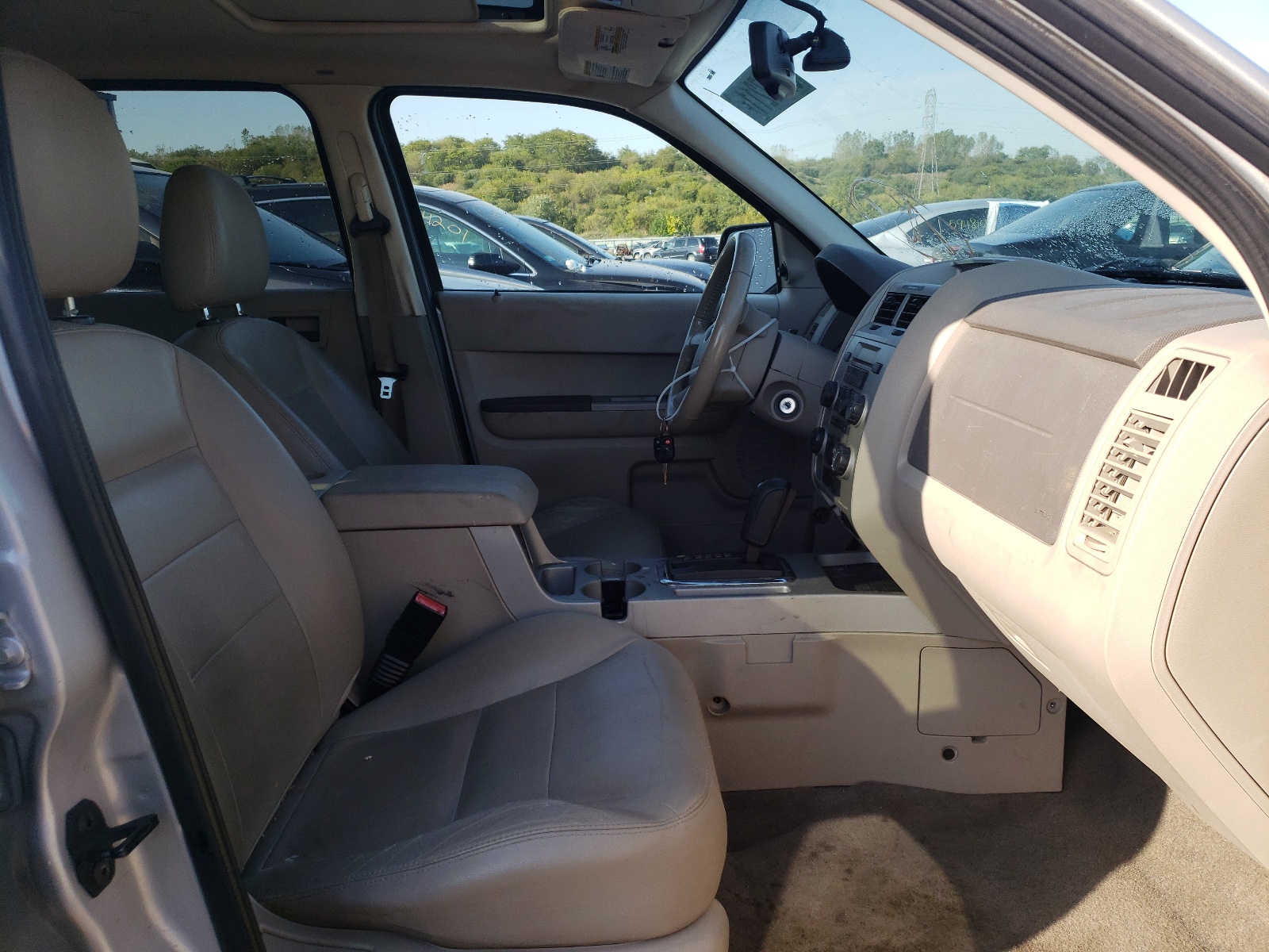 Photo 5 from auction – 2008 FORD ESCAPE XLT with VIN 1FMCU03128KB12834