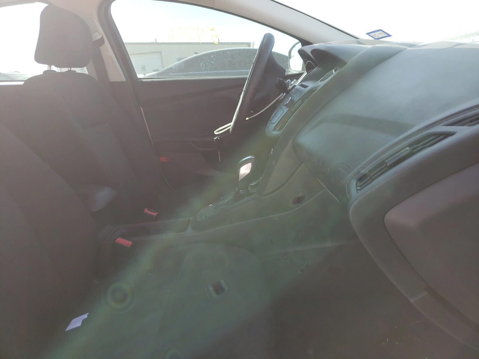 Photo 5 from auction – 2015 FORD FOCUS SE with VIN 1FADP3K25FL234967