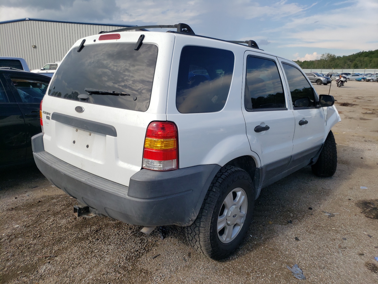 Photo 4 from auction – 2004 FORD ESCAPE XLT with VIN 1FMYU03134KA86633