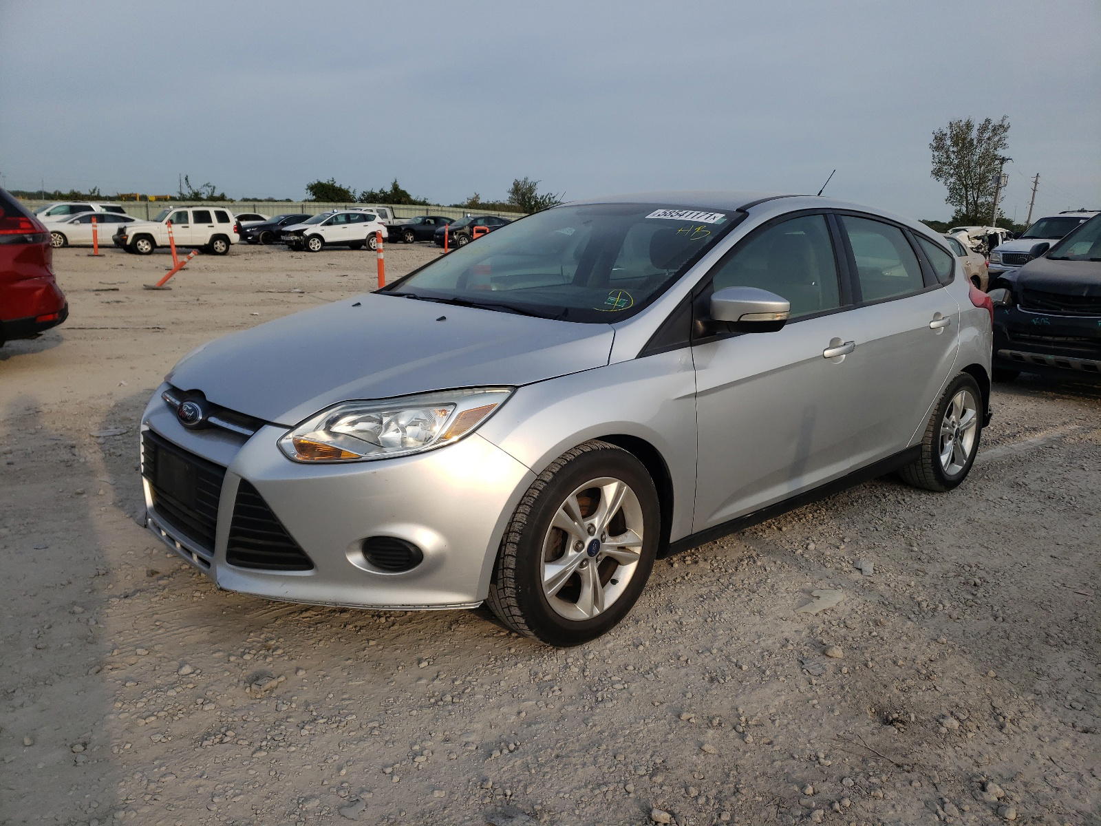 Photo 2 from auction – 2014 FORD FOCUS SE with VIN 1FADP3K23EL161628
