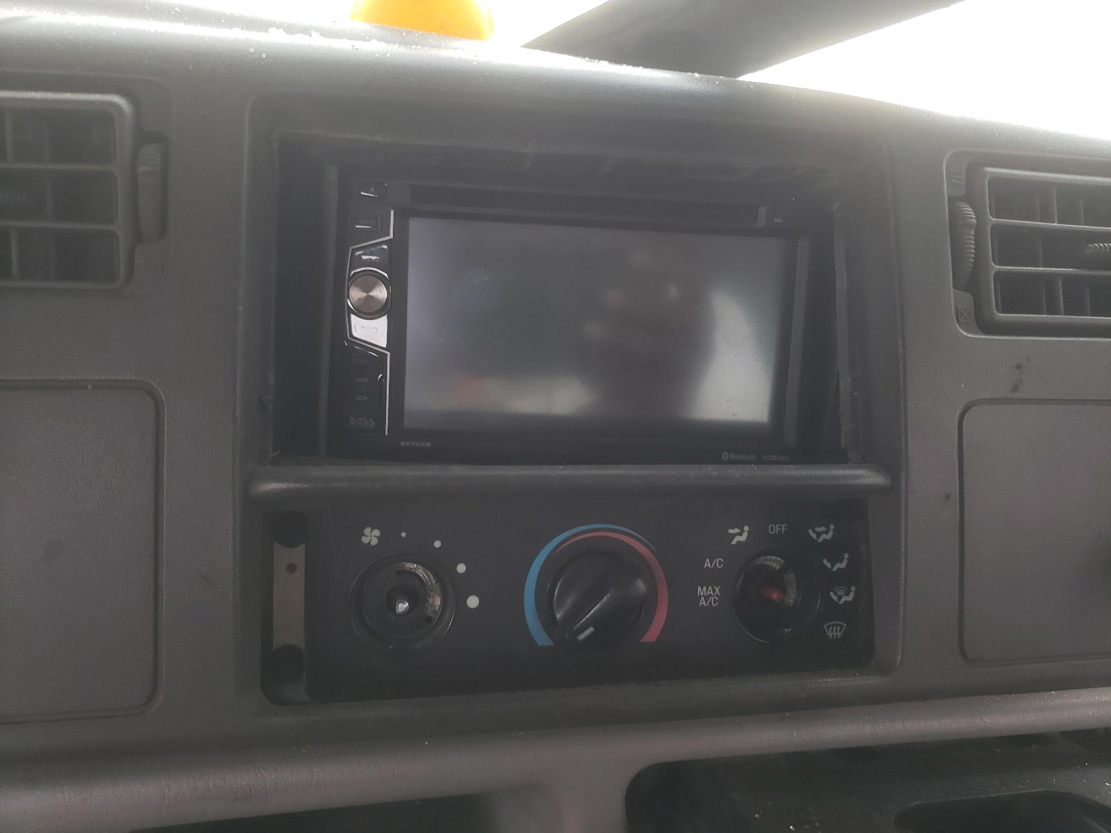 Photo 9 from auction – 2002 FORD F250 SUPER with VIN 1FTNW20L12EA46338