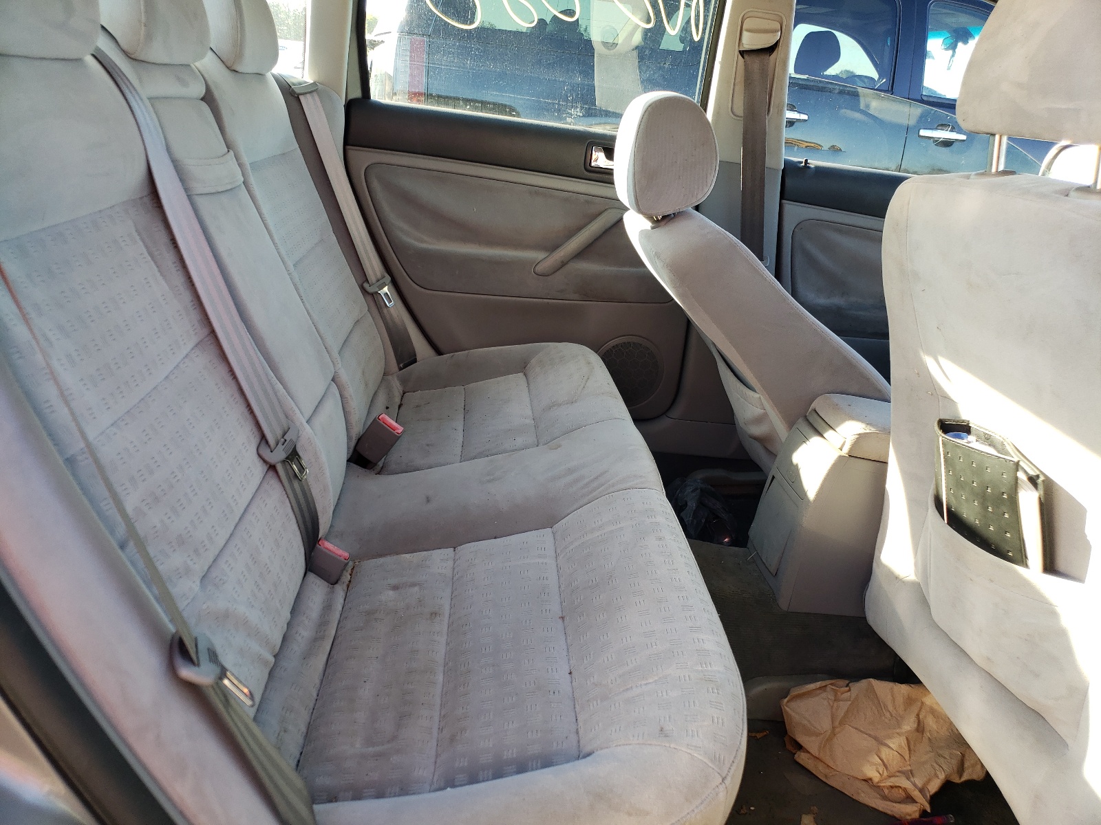 Photo 6 from auction – 2002 VOLKSWAGEN PASSAT GLS with VIN WVWPD63B12P442735