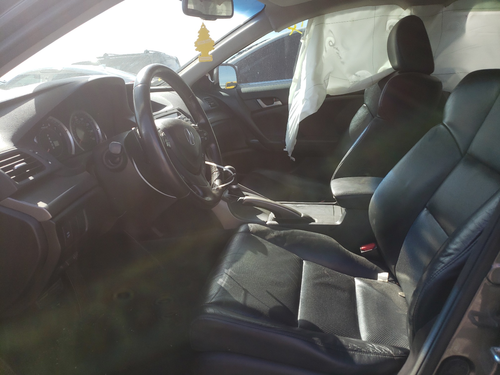 Photo 5 from auction – 2010 ACURA TSX with VIN JH4CU2F65AC038329