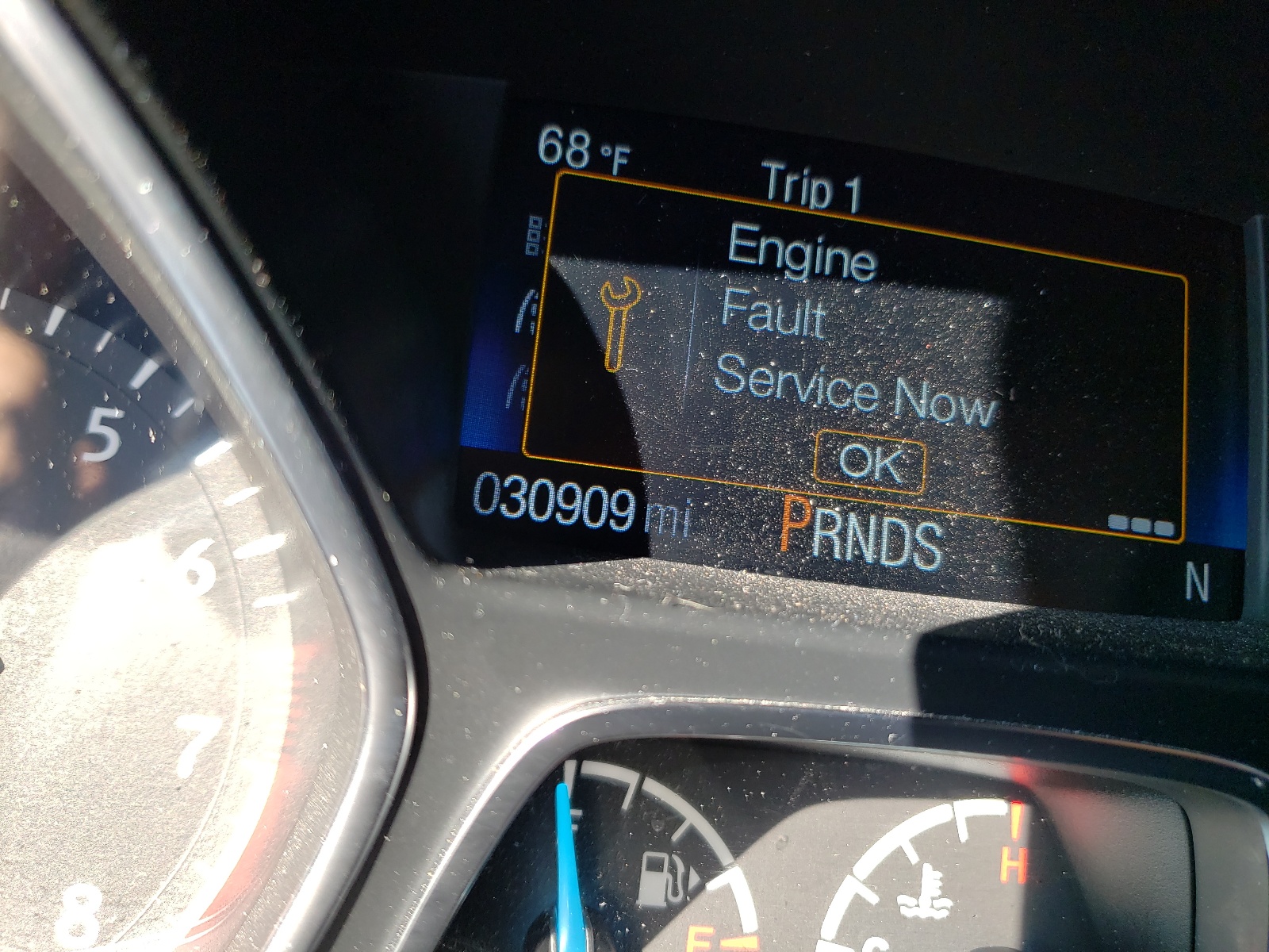 Photo 8 from auction – 2018 FORD ESCAPE SE with VIN 1FMCU9GD9JUA64168
