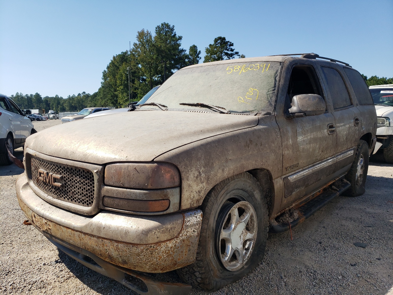 Photo 2 from auction – 2000 GMC YUKON with VIN 1GKEK13T8YJ164554