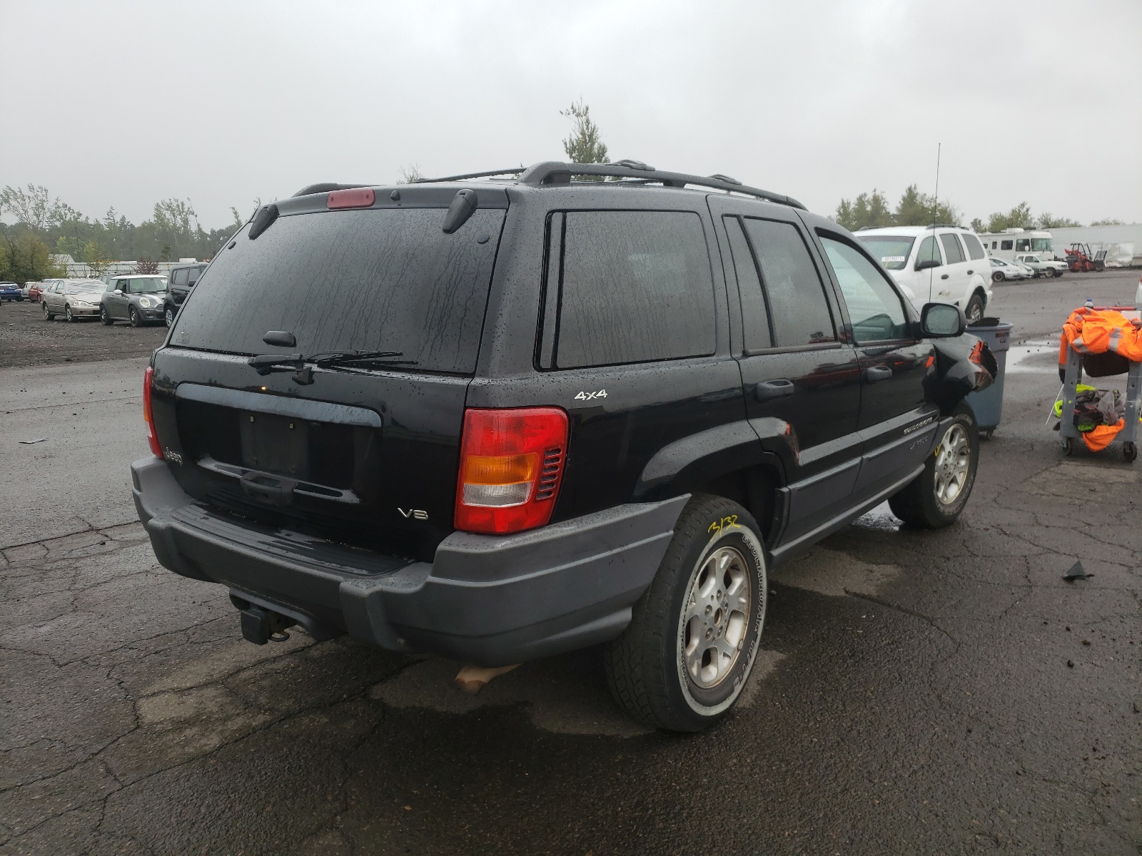 Photo 4 from auction – 2001 JEEP GRAND CHER with VIN 1J4GW48N01C647724