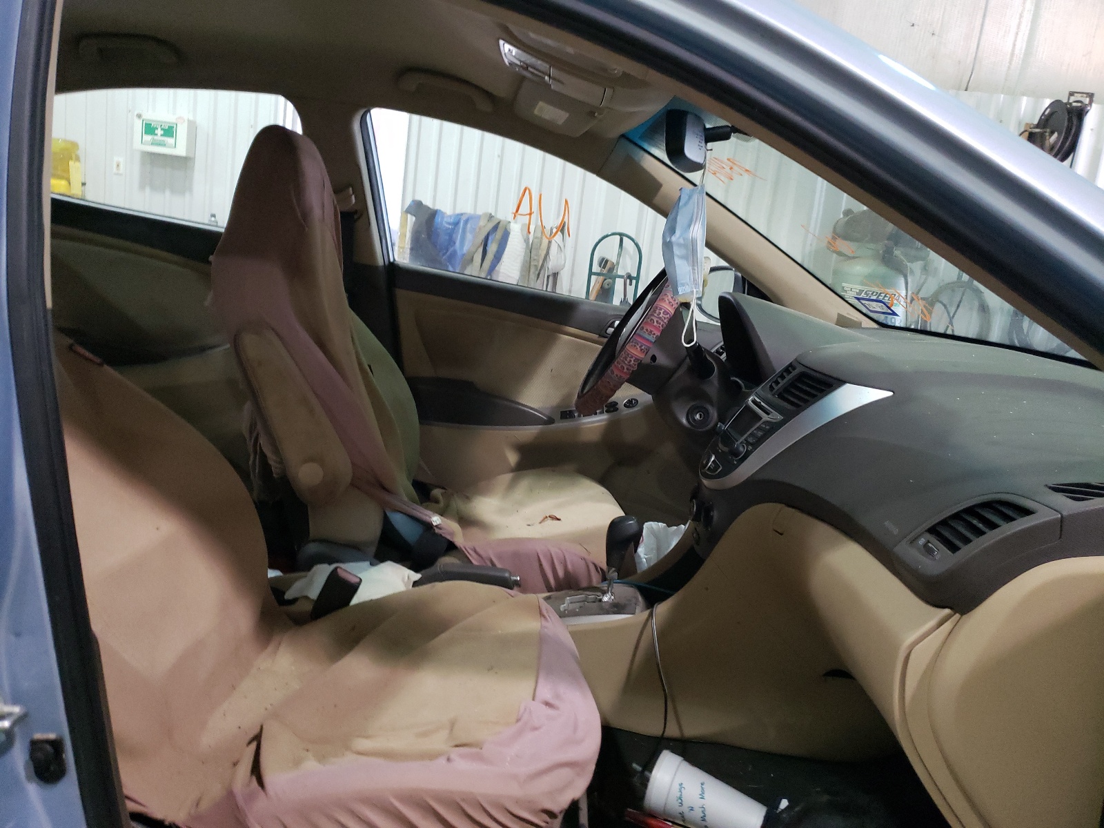 Photo 5 from auction – 2013 HYUNDAI ACCENT GLS with VIN KMHCT4AE8DU318464