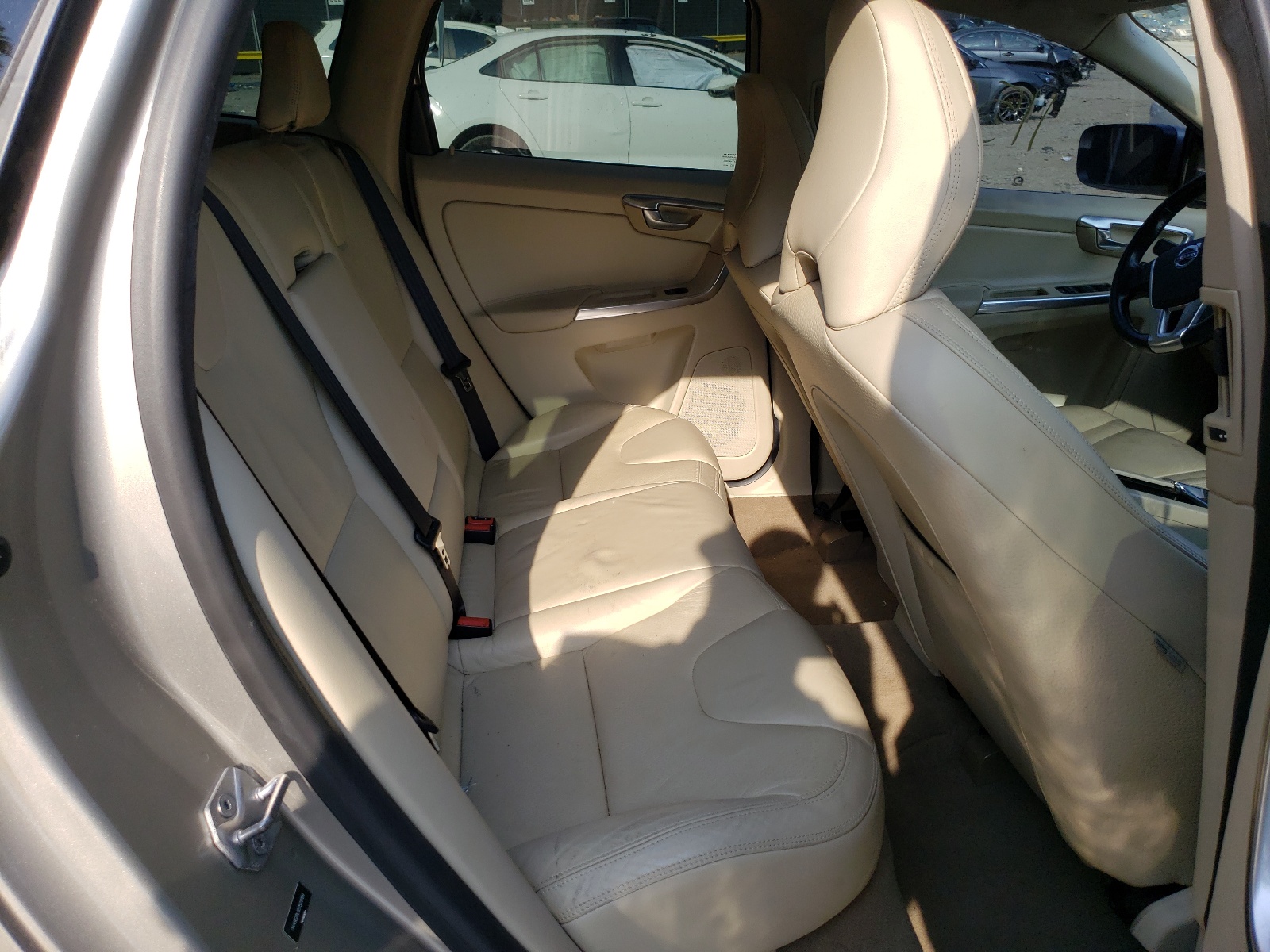Photo 6 from auction – 2014 VOLVO XC60 3.2 with VIN YV4952DL1E2523769