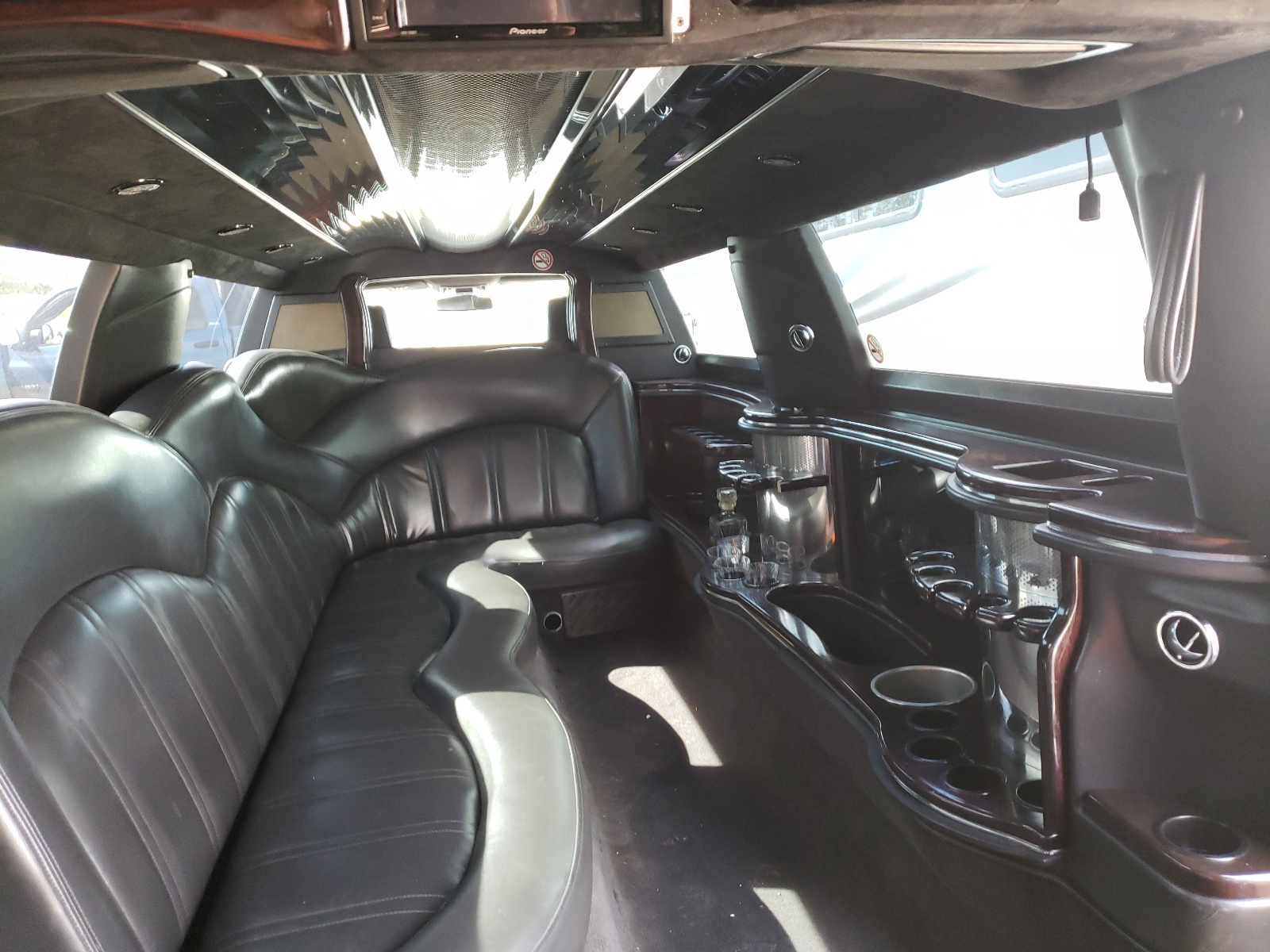 Photo 6 from auction – 2013 LINCOLN MKT with VIN 2L1MJ5LKXDBL58376