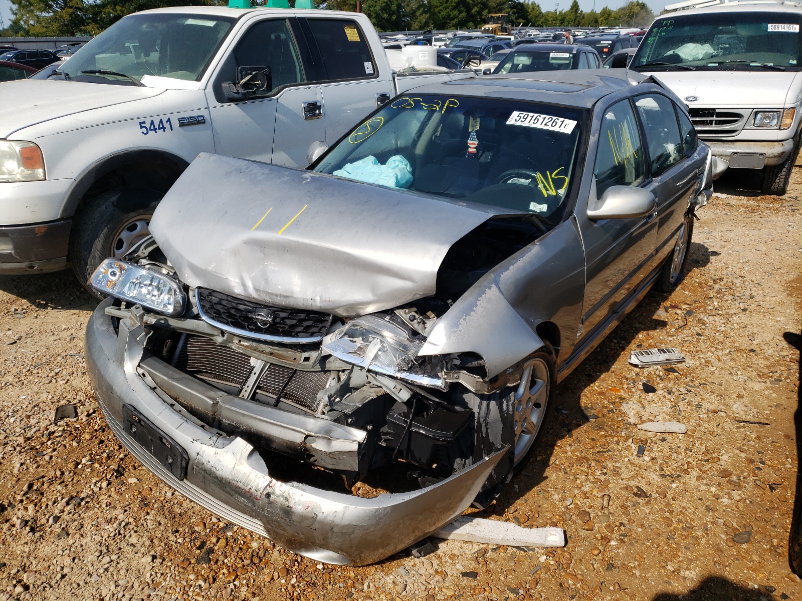 Photo 2 from auction – 2001 NISSAN SENTRA SE with VIN 3N1BB51D81L109718