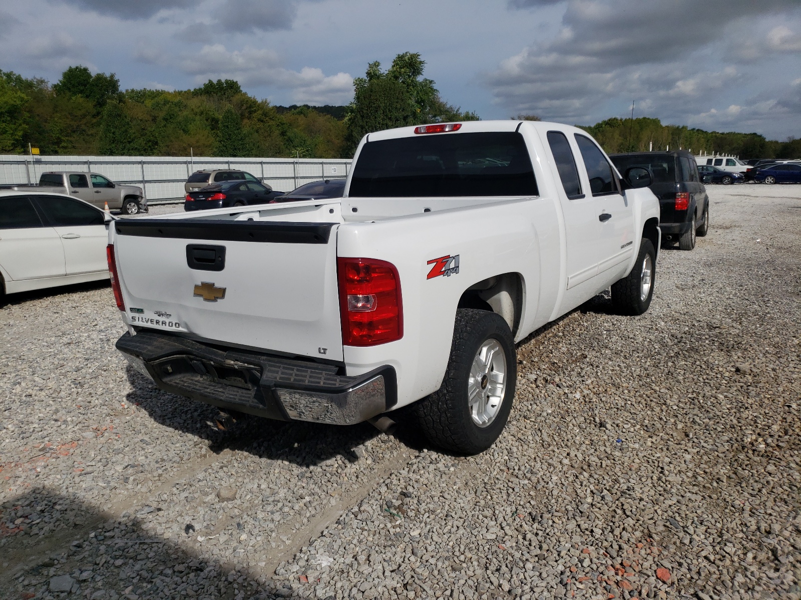 Zdjęcie 4 z aukcji – 2011 CHEVROLET SILVERADO z VIN 1GCRKSE33BZ460185