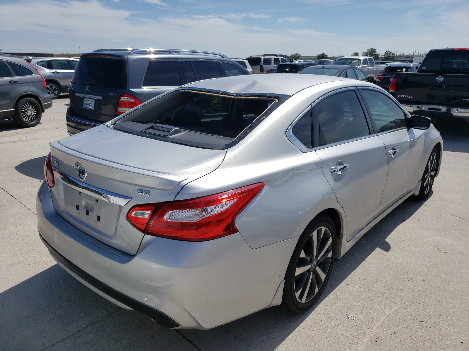 Photo 4 from auction – 2016 NISSAN ALTIMA 2.5 with VIN 1N4AL3AP8GC272612