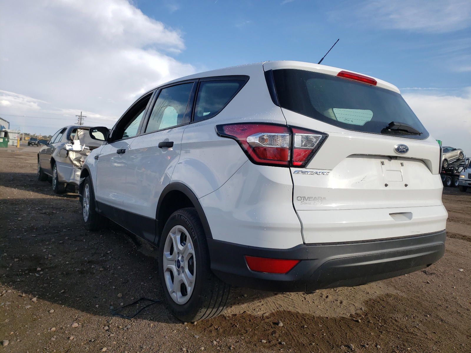 Photo 3 from auction – 2017 FORD ESCAPE S with VIN 1FMCU0F72HUE95520