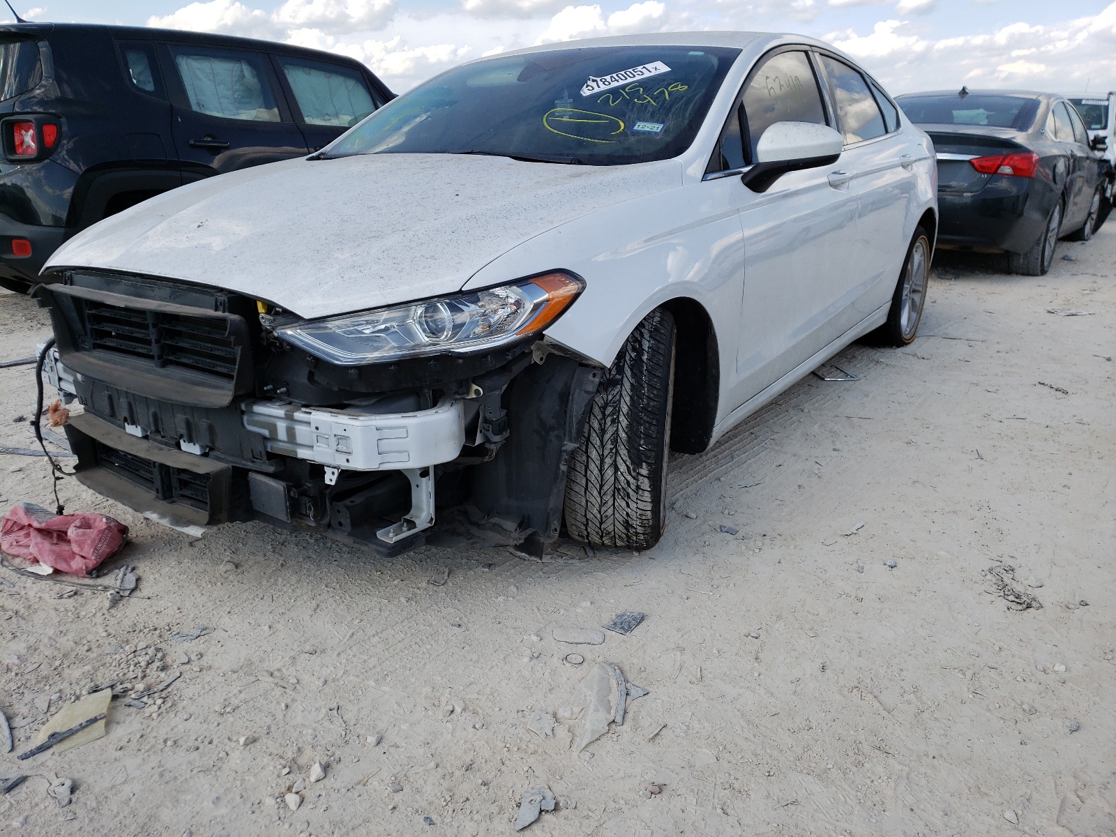 Photo 2 from auction – 2019 FORD FUSION SE with VIN 3FA6P0HD0KR215478