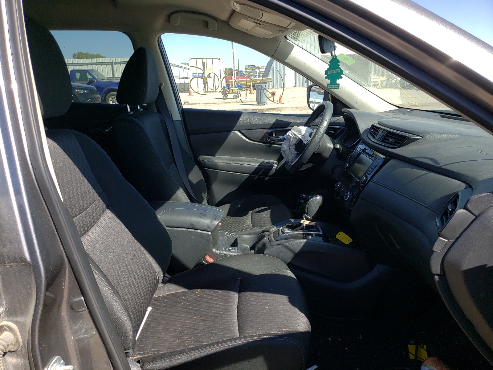 Photo 5 from auction – 2019 NISSAN ROGUE S with VIN KNMAT2MV4KP515140