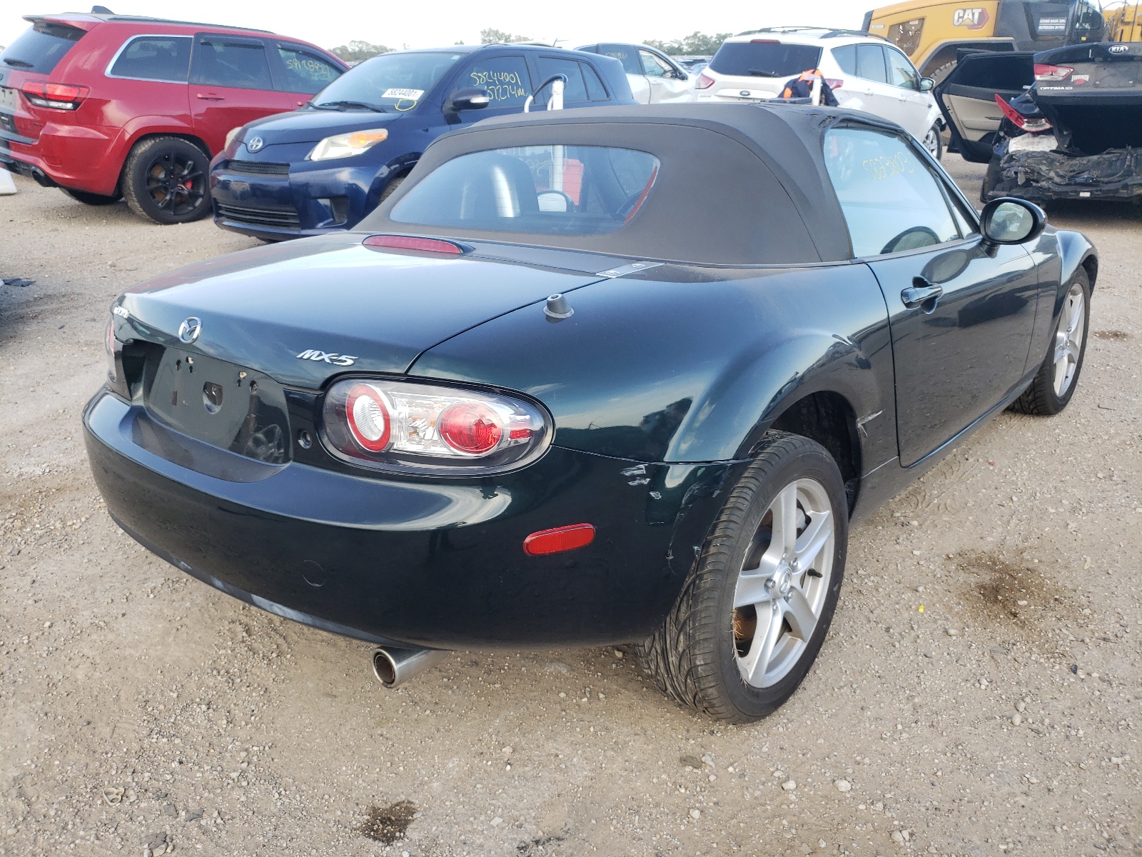 Photo 4 from auction – 2007 MAZDA MX-5 MIATA with VIN JM1NC25FX70133851