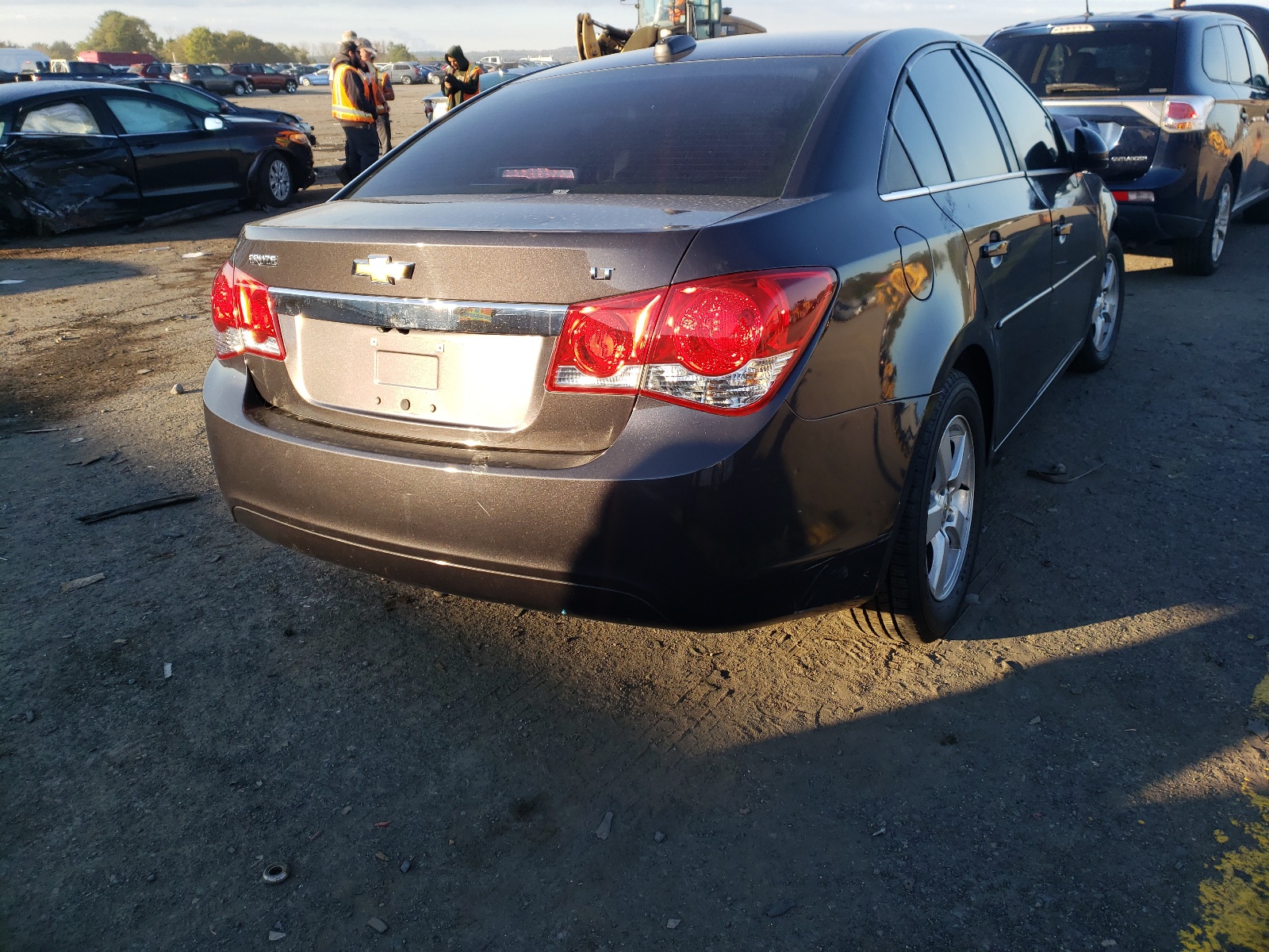 Photo 4 from auction – 2015 CHEVROLET CRUZE LT with VIN 1G1PC5SB2F7161296