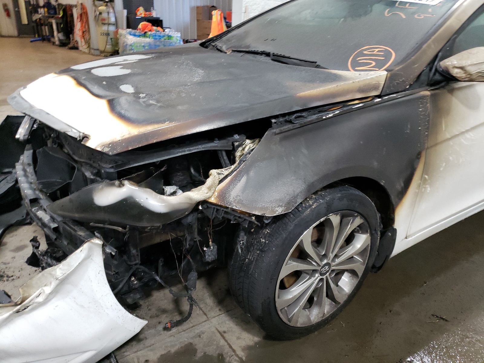 Photo 9 from auction – 2013 HYUNDAI SONATA SE with VIN 5NPEC4AB9DH765530