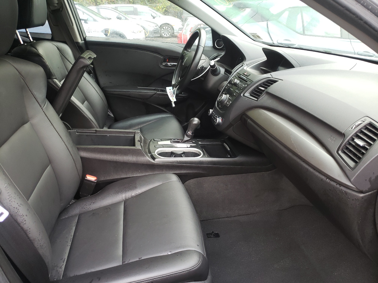 Photo 5 from auction – 2018 ACURA RDX with VIN 5J8TB4H39JL024053
