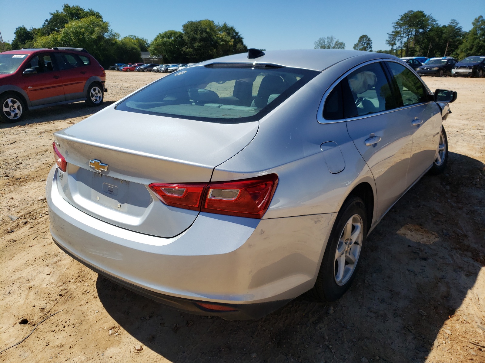 Photo 4 from auction – 2018 CHEVROLET MALIBU LS with VIN 1G1ZB5ST3JF261183