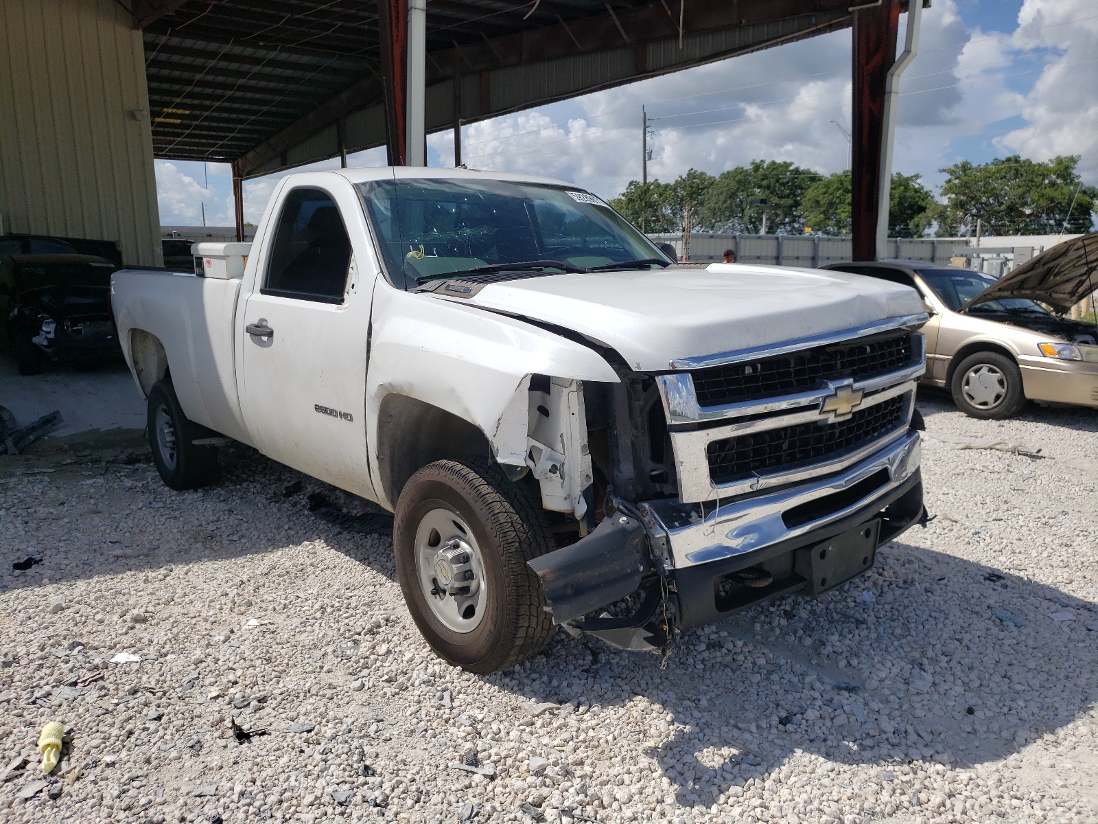 Photo 1 from auction – 2010 CHEVROLET SILVERADO with VIN 1GC3CVBG5AF156979