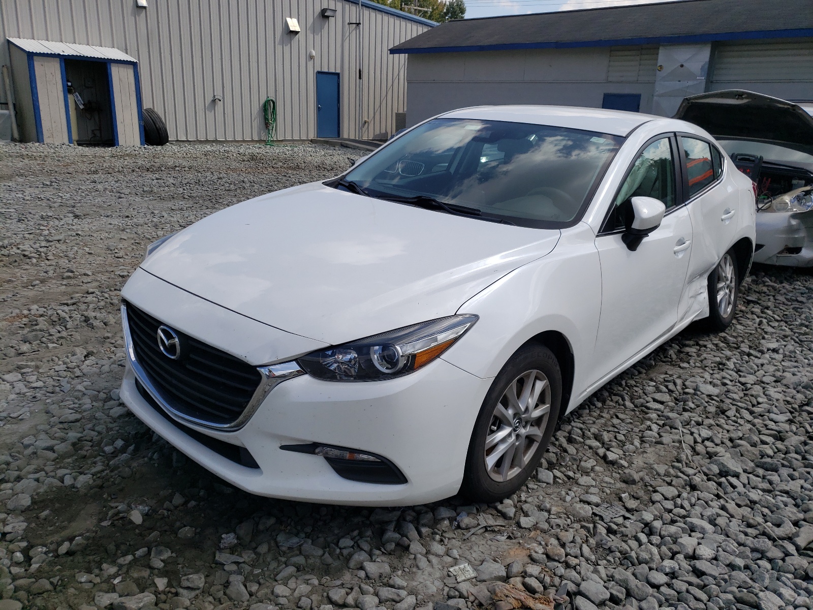 Photo 2 from auction – 2018 MAZDA 3 SPORT with VIN 3MZBN1U76JM199283
