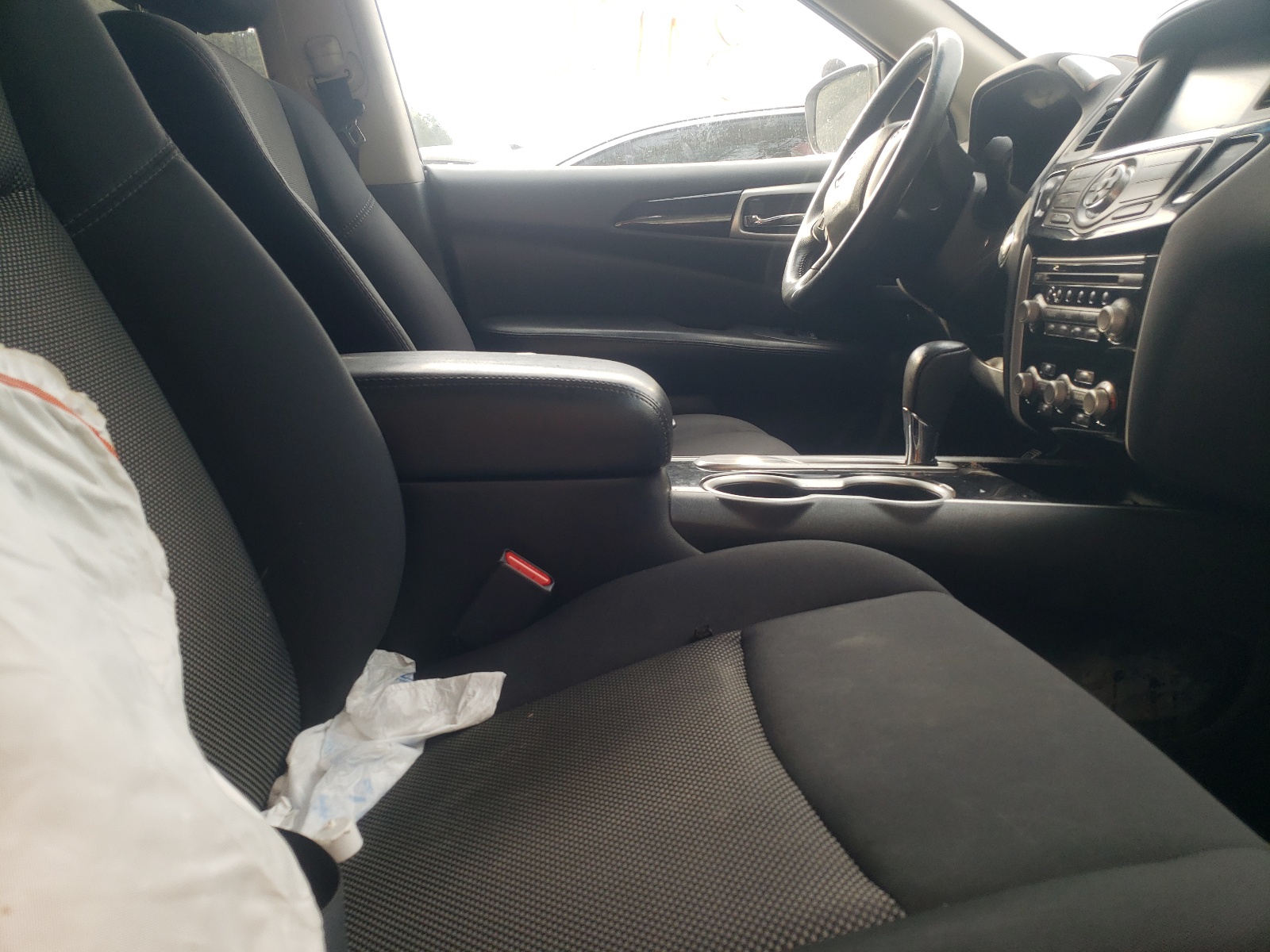 Photo 5 from auction – 2018 NISSAN PATHFINDER with VIN 5N1DR2MMXJC616428