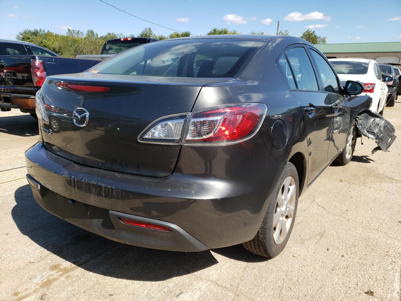 Photo 4 from auction – 2011 MAZDA 3 I with VIN JM1BL1VF0B1364211