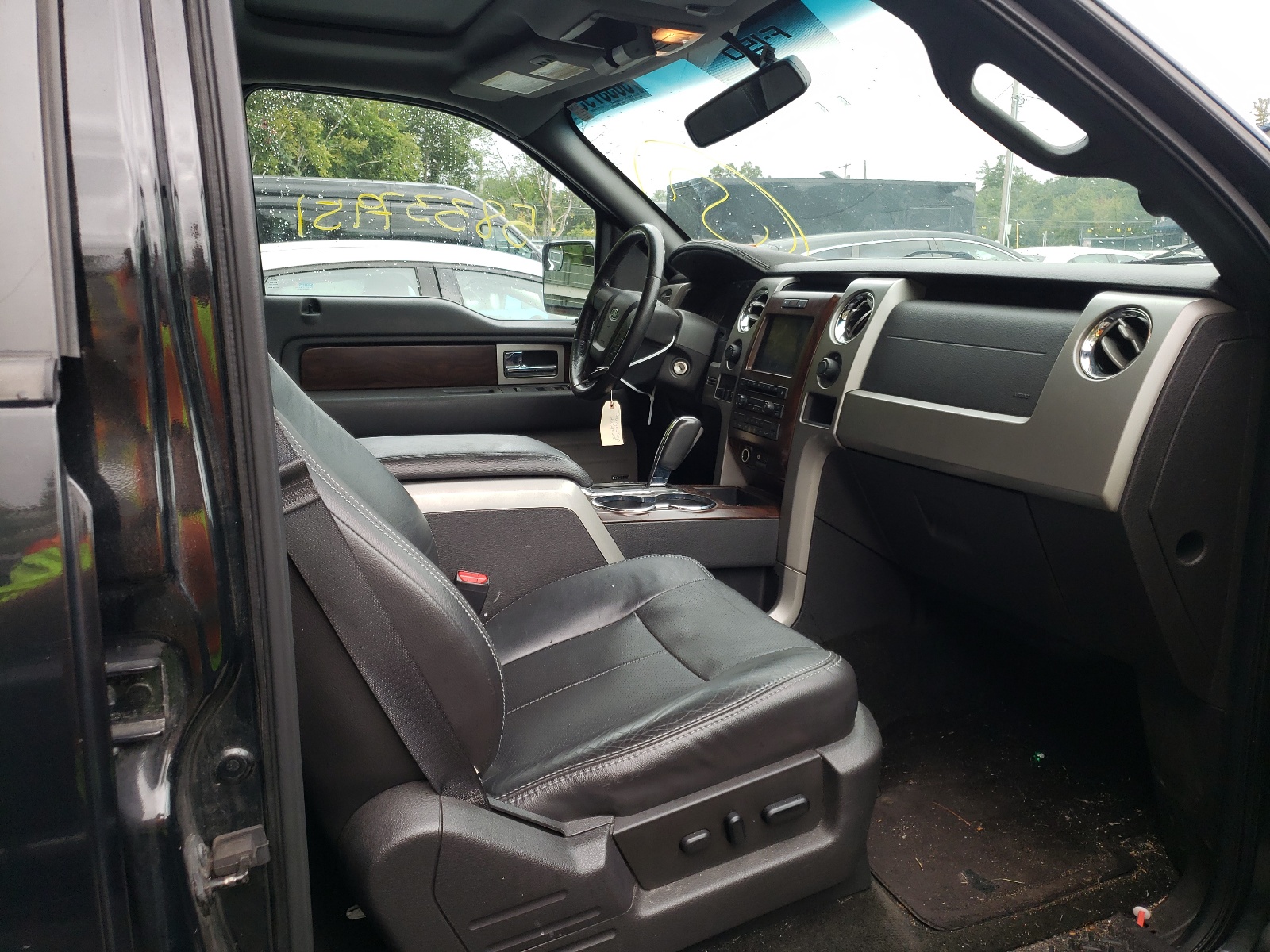 Photo 5 from auction – 2012 FORD F150 SUPER with VIN 1FTFW1ET4CFB49630