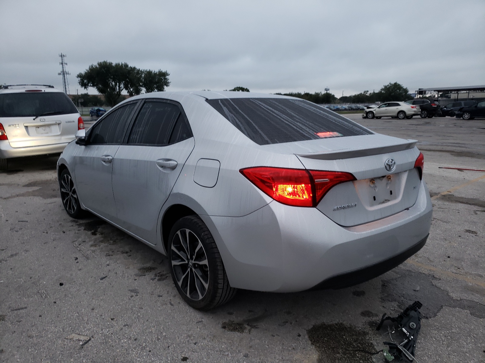 Photo 3 from auction – 2018 TOYOTA COROLLA L with VIN 5YFBURHE6JP757560