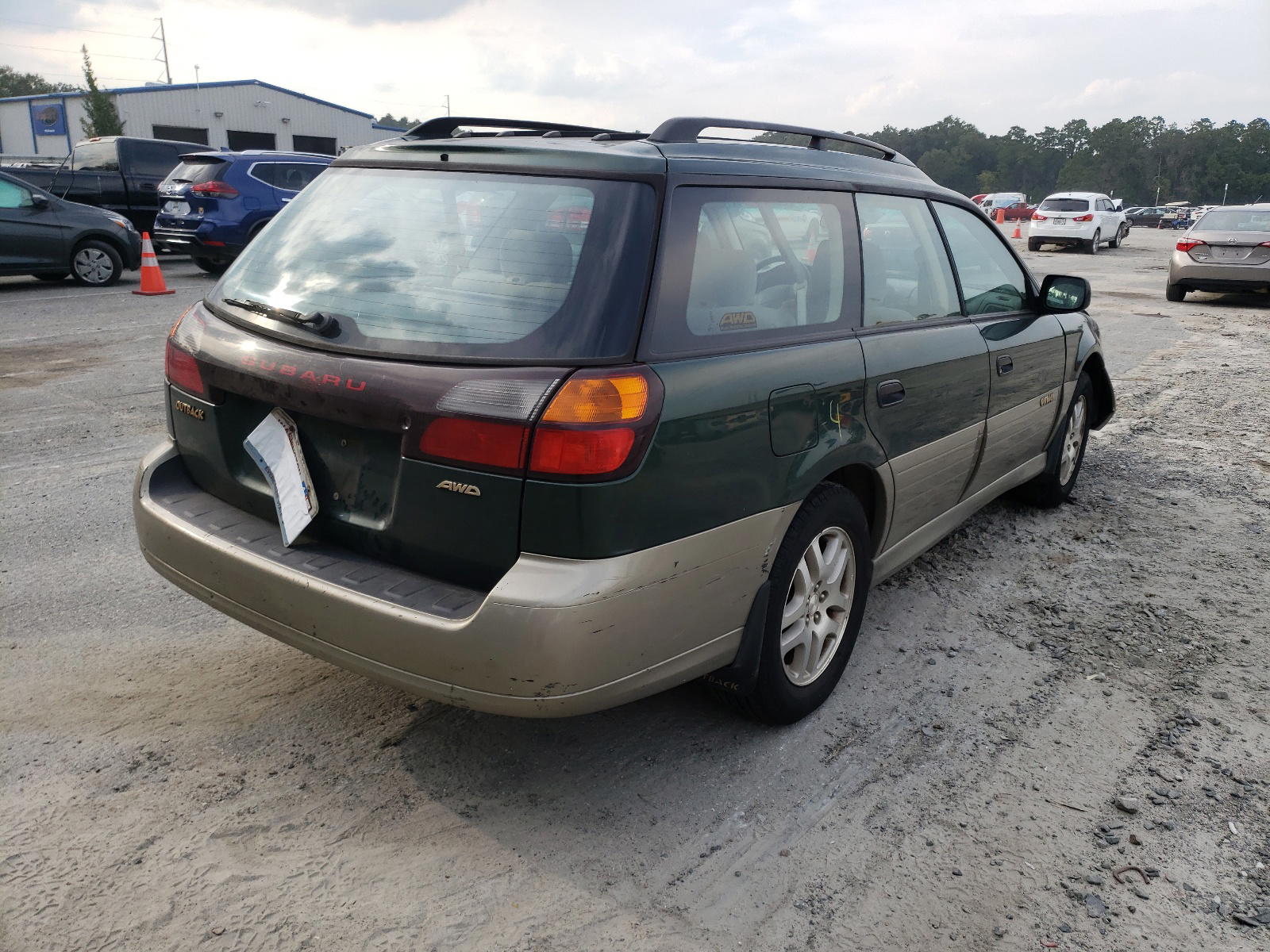 Photo 4 from auction – 2000 SUBARU LEGACY OUT with VIN 4S3BH6753Y7650286