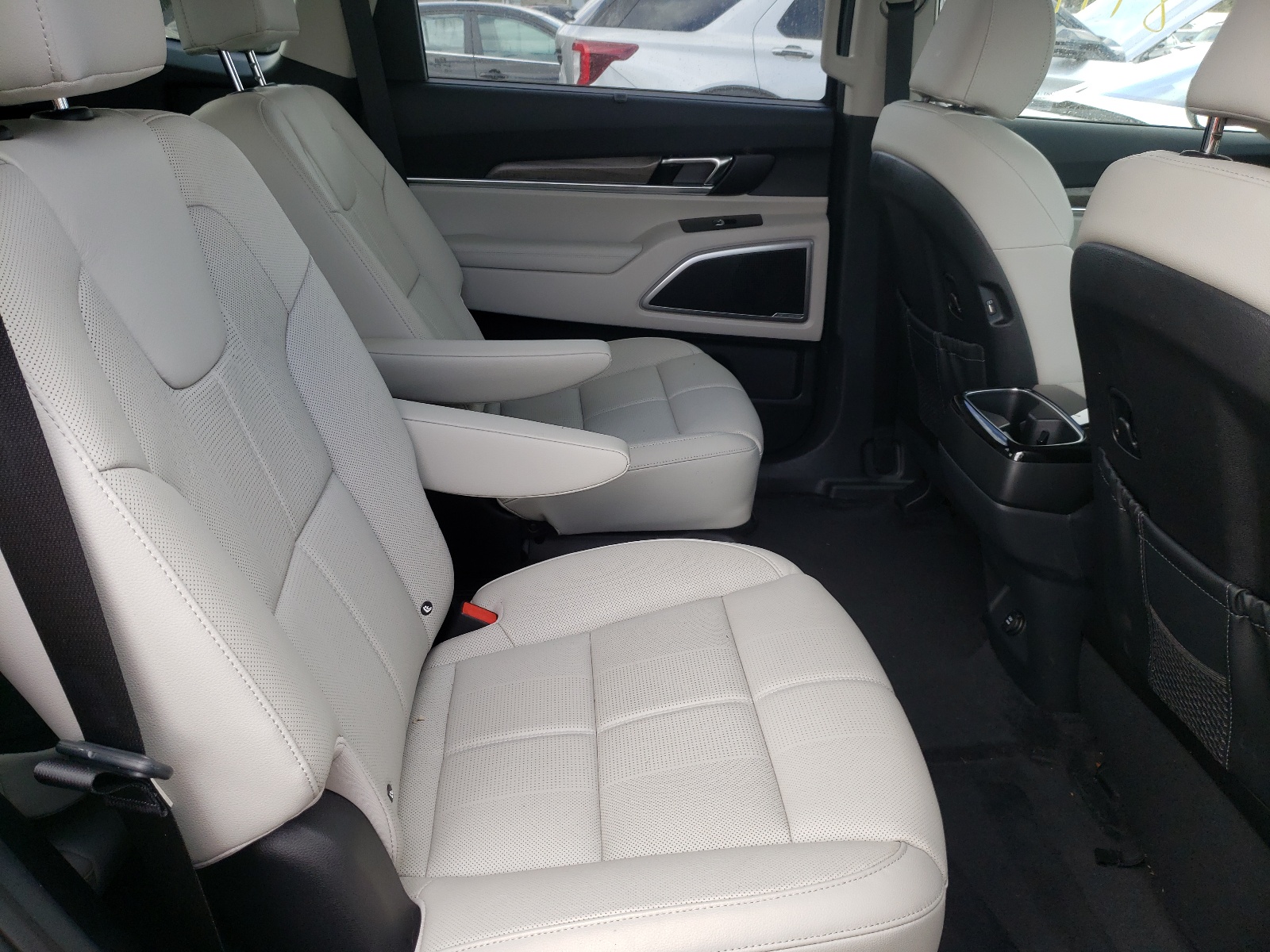 Photo 6 from auction – 2021 KIA TELLURIDE with VIN 5XYP3DHC6MG116573