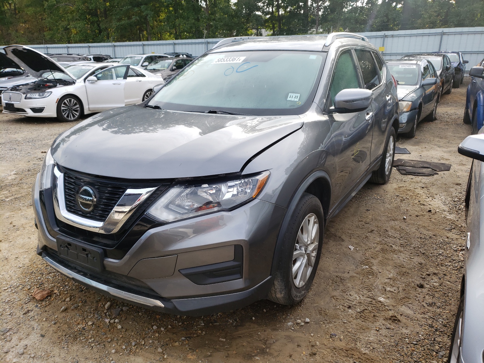 Photo 2 from auction – 2018 NISSAN ROGUE S with VIN KNMAT2MV9JP611764