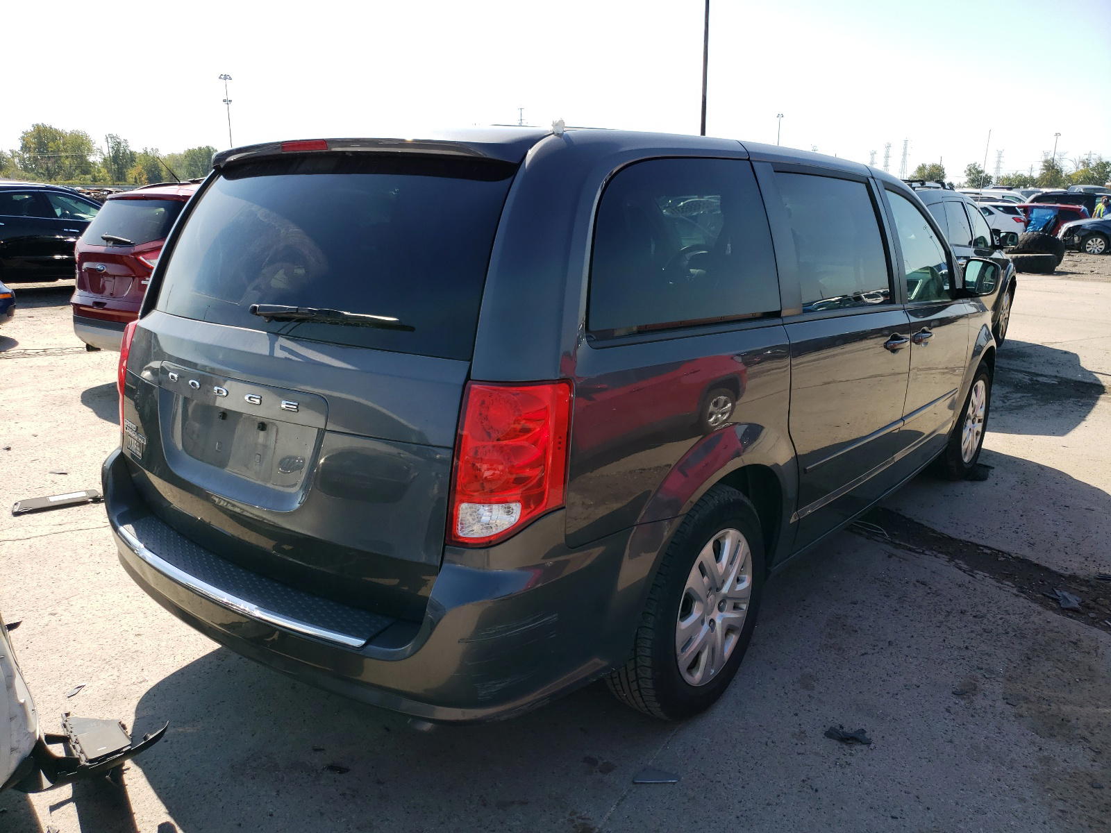 Photo 4 from auction – 2017 DODGE GRAND CARA with VIN 2C4RDGBG4HR550110