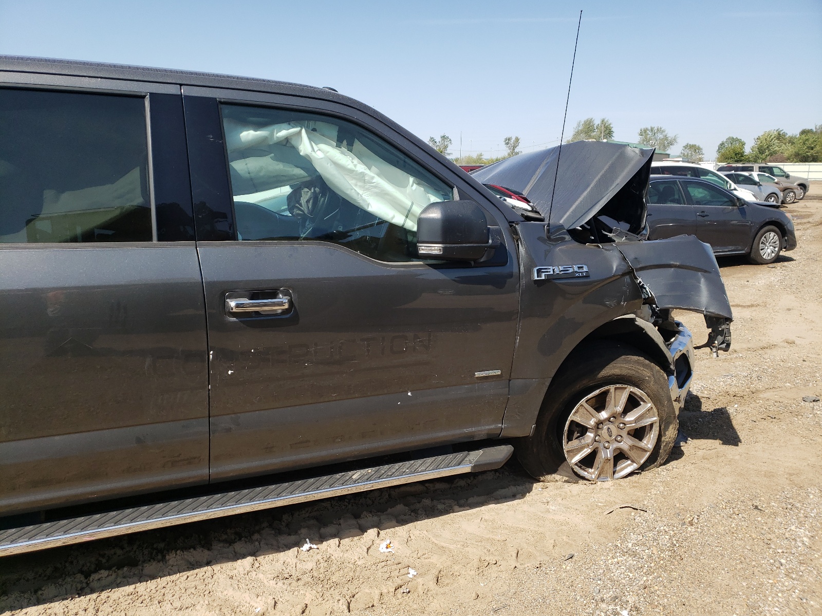 Photo 9 from auction – 2016 FORD F150 SUPER with VIN 1FTEW1EP1GKE28898