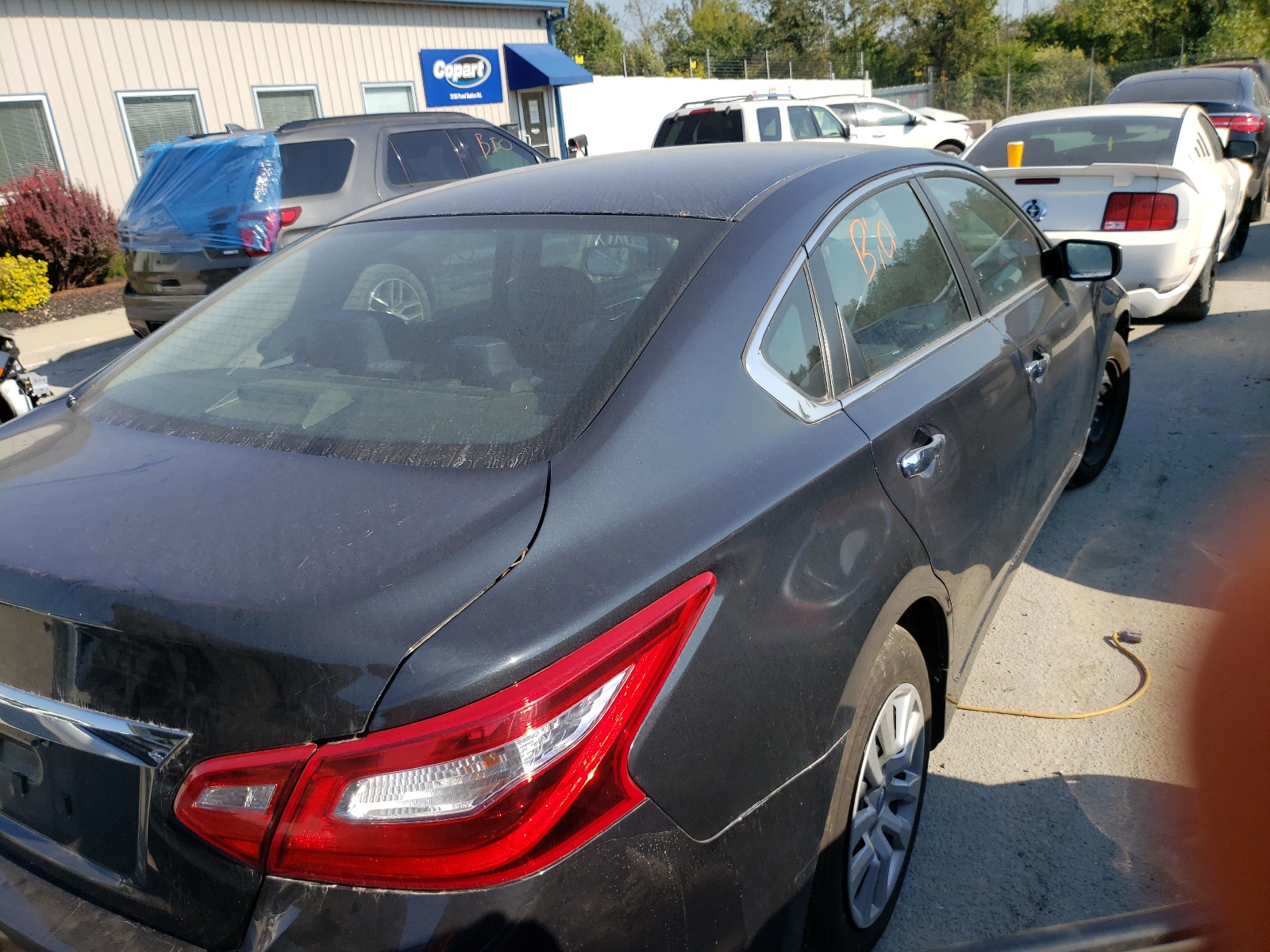Photo 4 from auction – 2017 NISSAN ALTIMA 2.5 with VIN 1N4AL3AP2HN346189