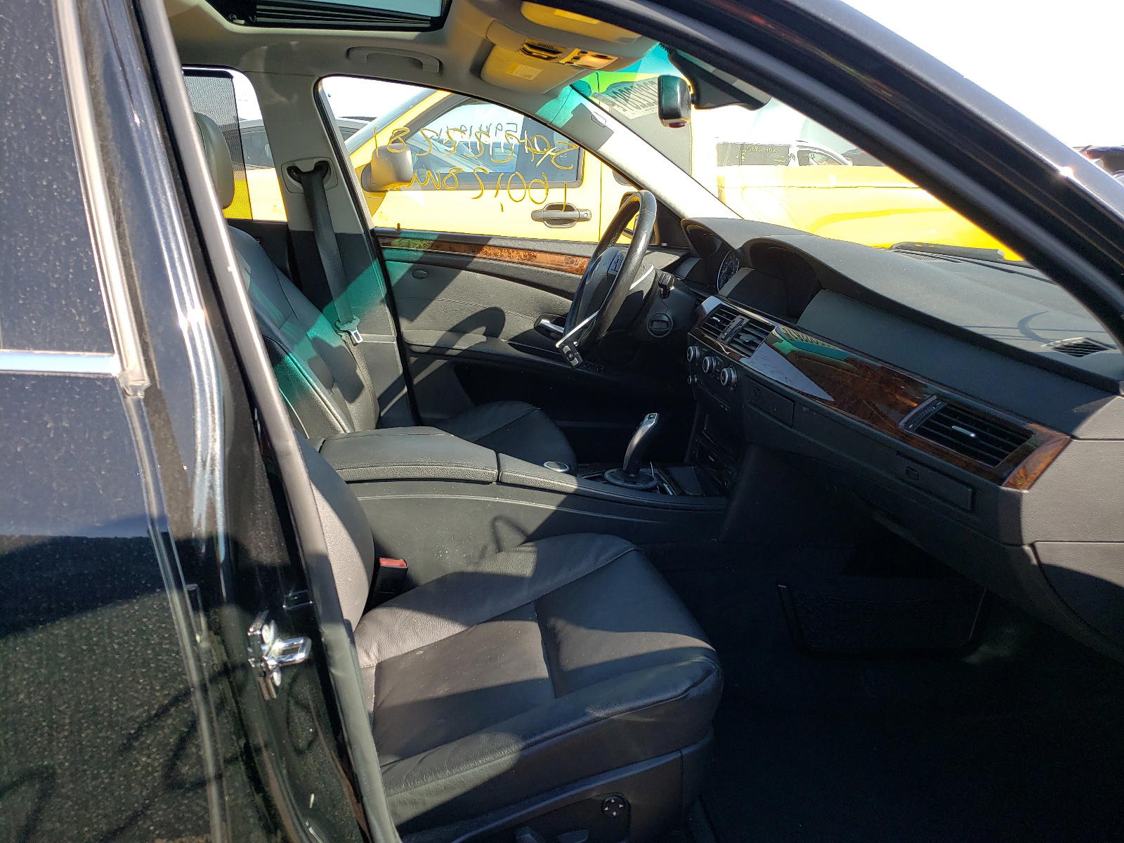 Photo 5 from auction – 2008 BMW 528I with VIN WBANU53598CT01551