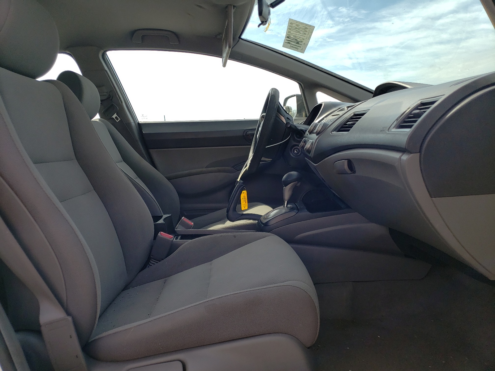 Photo 5 from auction – 2010 HONDA CIVIC VP with VIN 2HGFA1F31AH532645