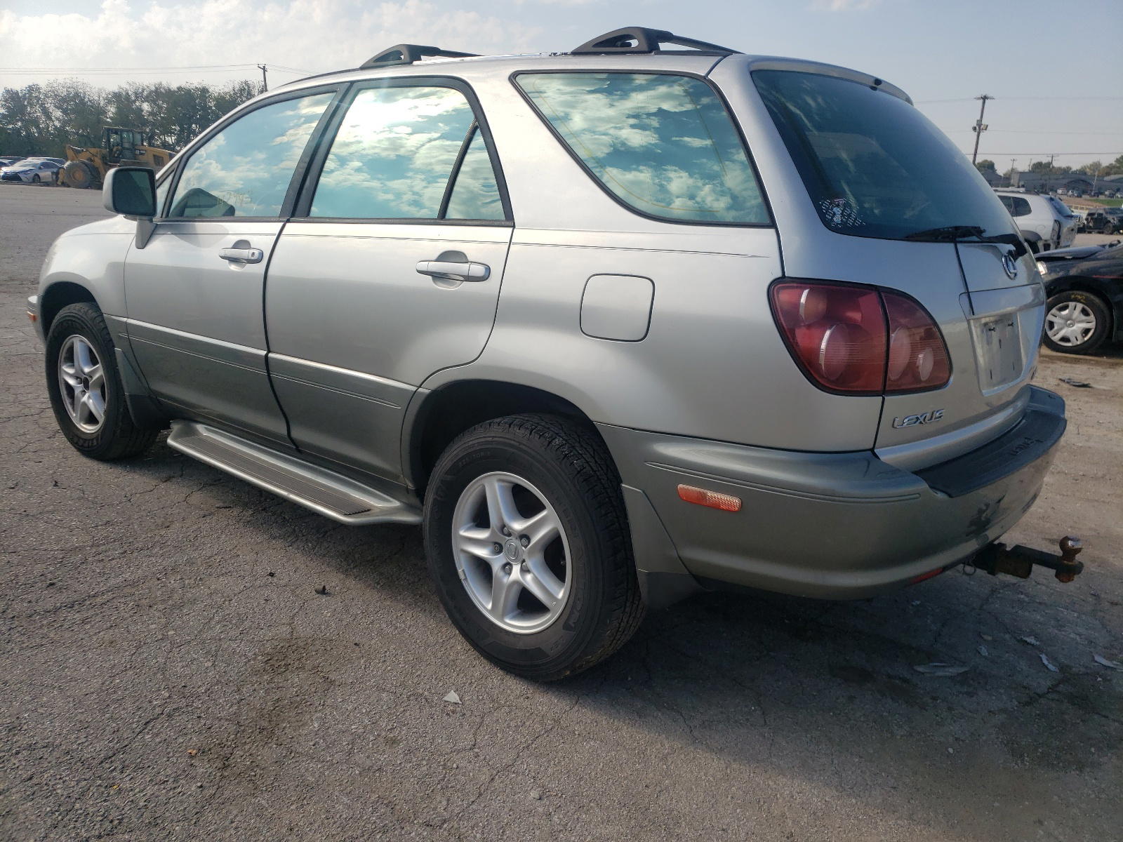 Photo 3 from auction – 2000 LEXUS RX 300 with VIN JT6GF10U7Y0047566
